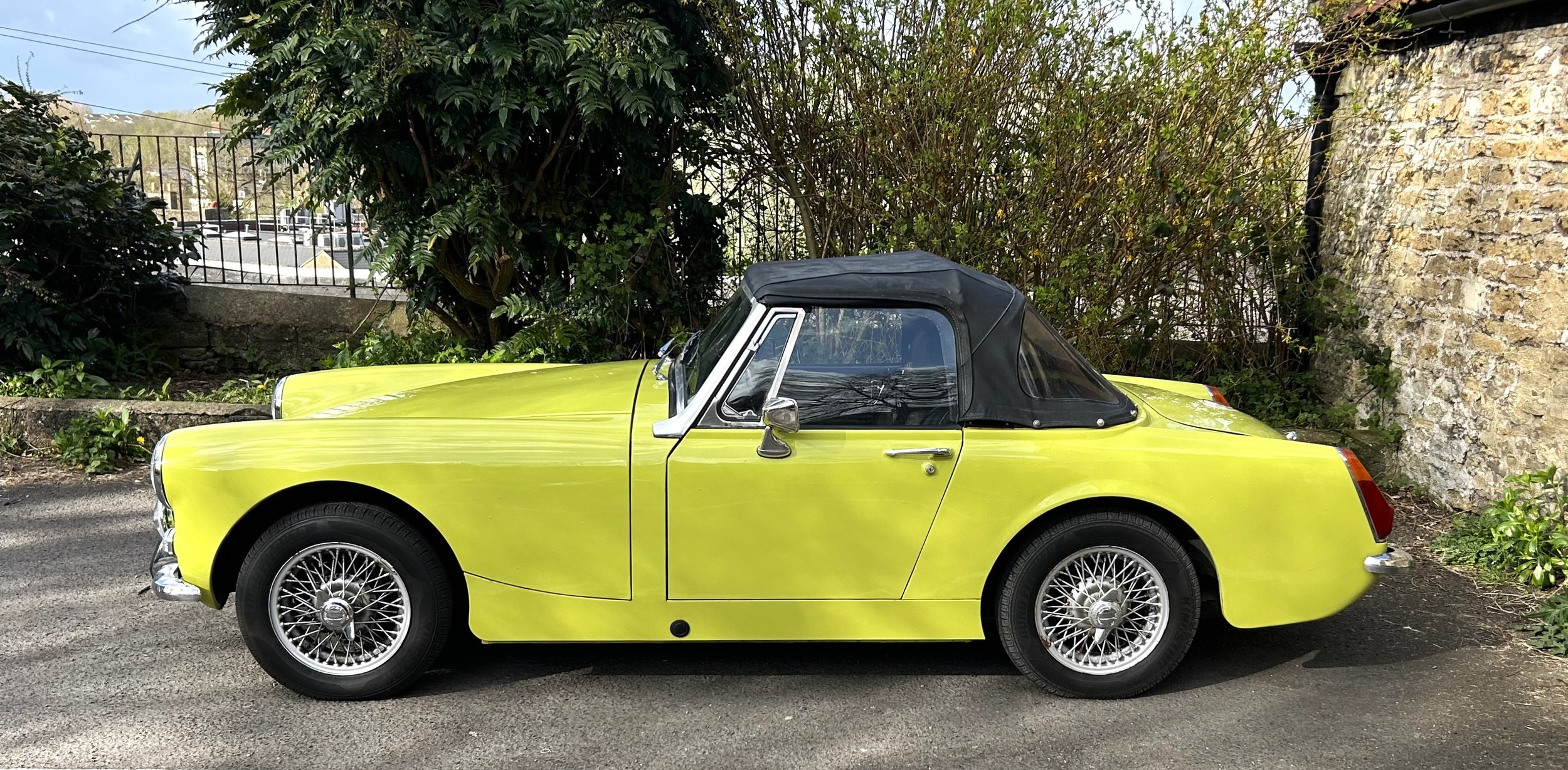 1974 MG MIDGET Registration Number: PVV 294N Chassis Number: G-AN5/147935-G Recorded Mileage: c.16, - Image 7 of 13