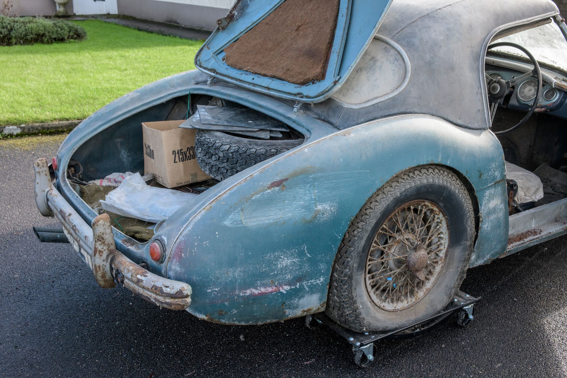 1954 AUSTIN HEALEY 100/4 BN1 Registration Number: MUS 403 Chassis Number: BN1/156426 Recorded - Image 35 of 40