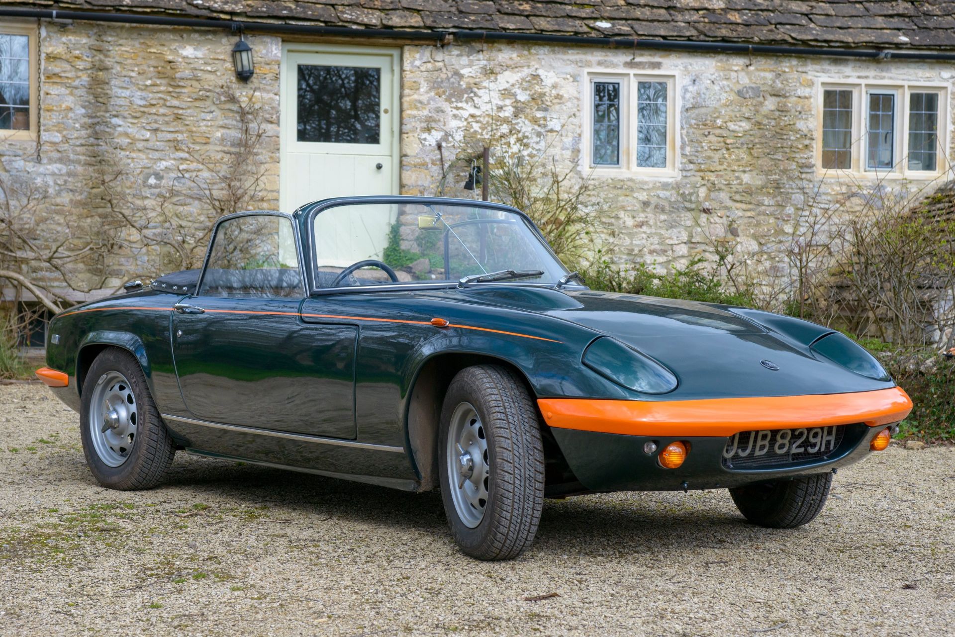 1969 LOTUS ELAN SERIES 4 BRM DROPHEAD COUPE Chassis Number: 45/9498 Registration Number: UJB 829H - Image 8 of 33