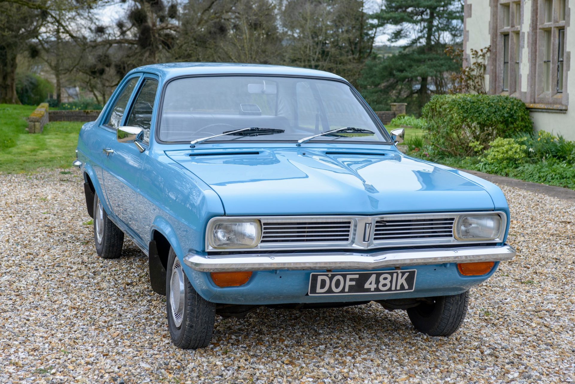 1972 VAUXHALL VIVA HC Registration Number: DOF 481K Chassis Number: 931112E174253 Recorded - Image 4 of 33