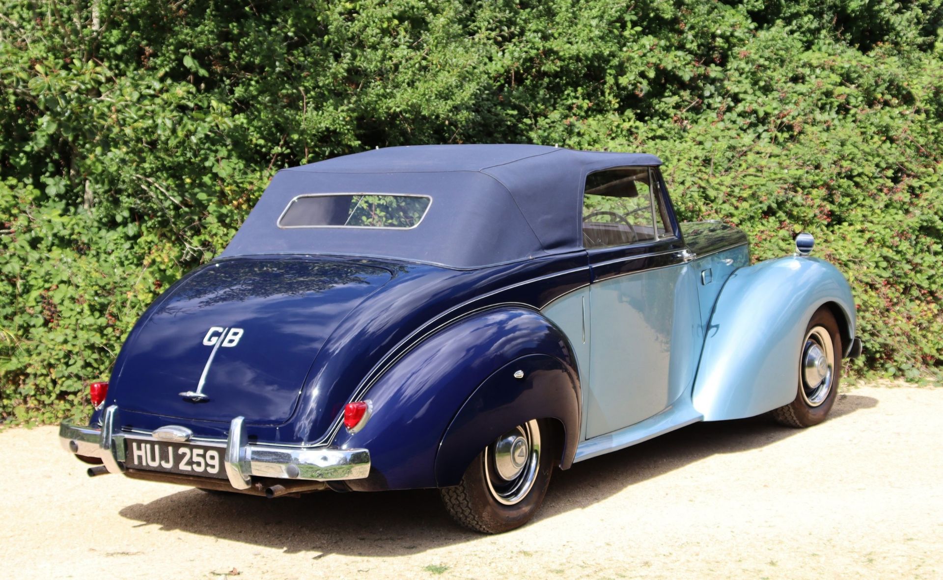 1952 ALVIS TA21 THREE-POSITION DROPHEAD COUPE Registration Number: HUJ 259 Chassis Number: 24489 - Image 14 of 44