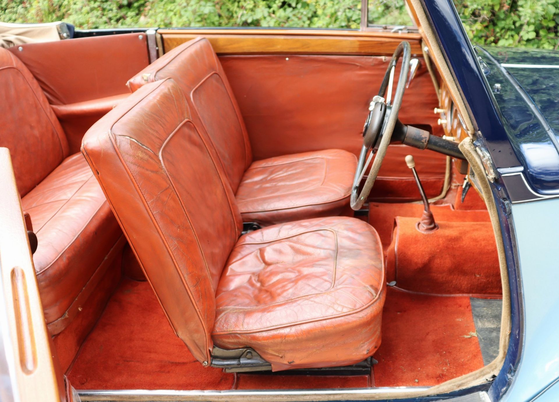 1952 ALVIS TA21 THREE-POSITION DROPHEAD COUPE Registration Number: HUJ 259 Chassis Number: 24489 - Image 31 of 44