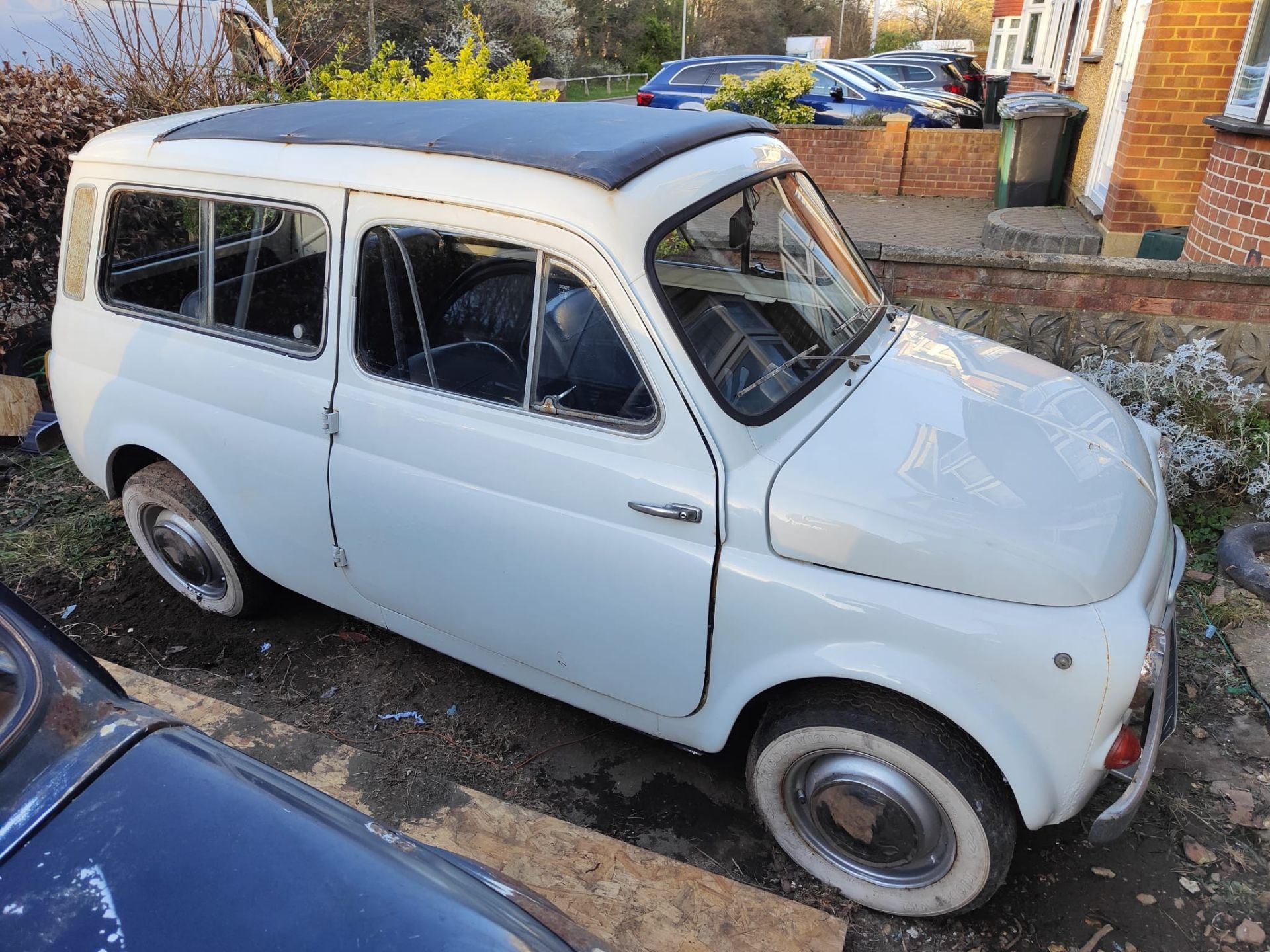 1971 FIAT 500 GIARDINIERA (RHD) Registration Number: KUW 494K Chassis Number: TBA Recorded