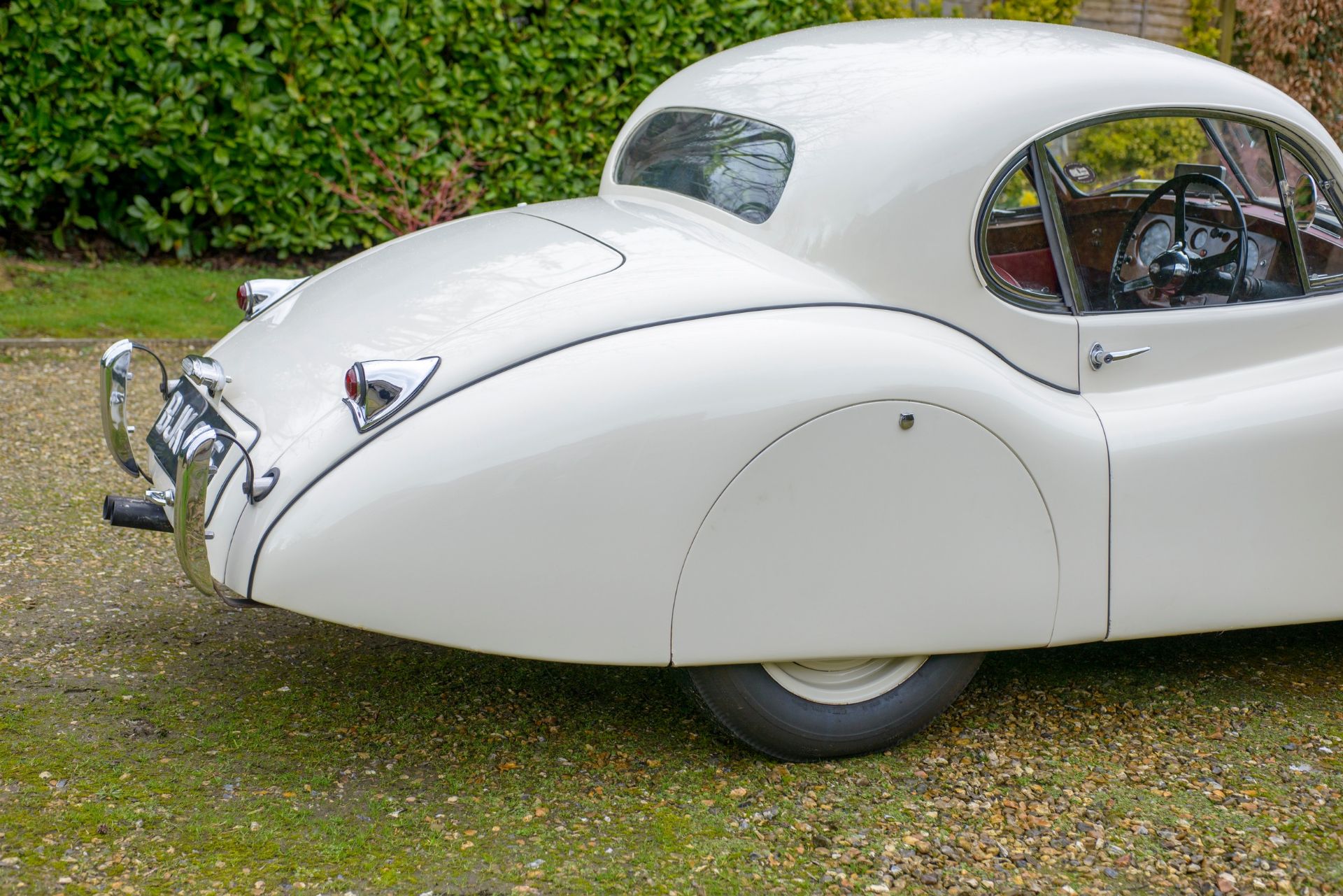 1954 JAGUAR XK120 FIXED HEAD COUPE Registration Number: BJK 966 Chassis Number: 669158 Recorded - Image 8 of 61
