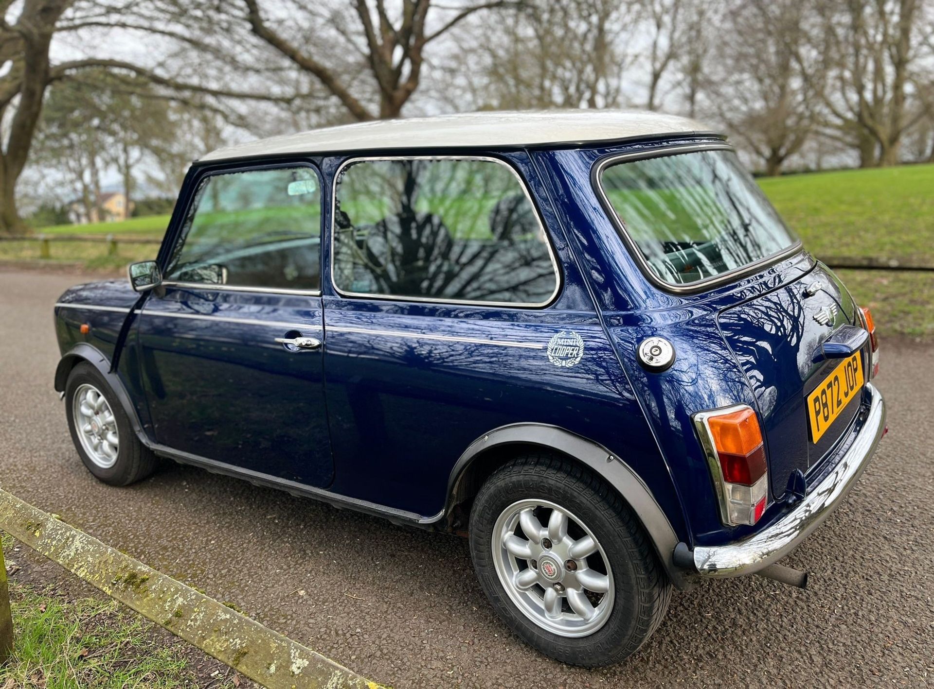 1997 MINI COOPER MPI Registration Number: P872 JOP Chassis Number: SAXXNNAZEBD141820 Recorded - Image 4 of 13