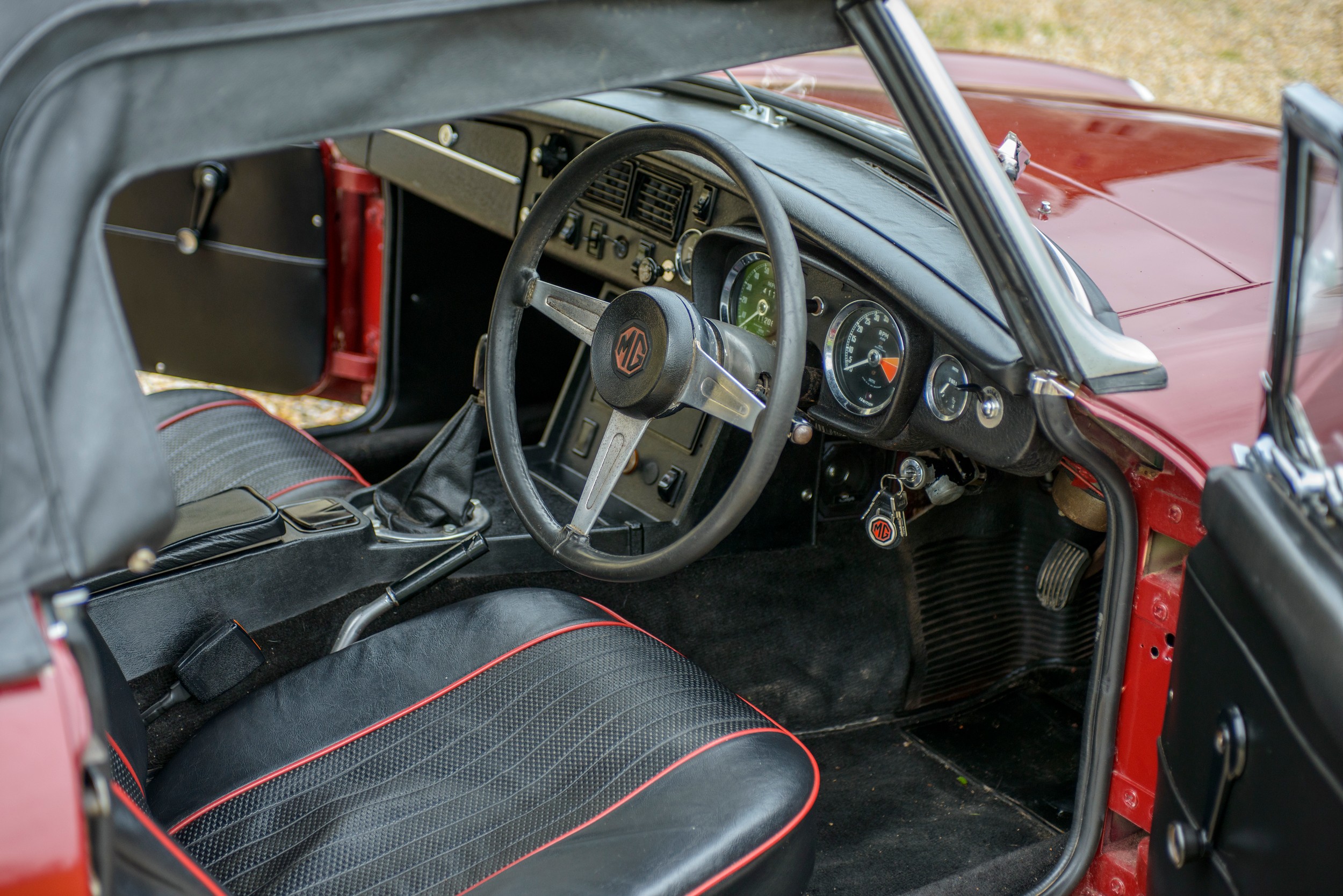 1974 MGB ROADSTER Registration Number: SKJ 678M Chassis Number: GHNS 3444549 Recorded Mileage: 11, - Image 21 of 33