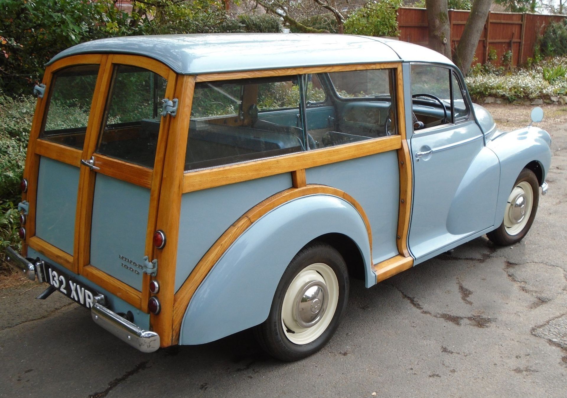 1962 MORRIS 1000 TRAVELLER Registration Number: 132 XVR Chassis Number: M/AW5 D 998372 Recorded - Image 3 of 22