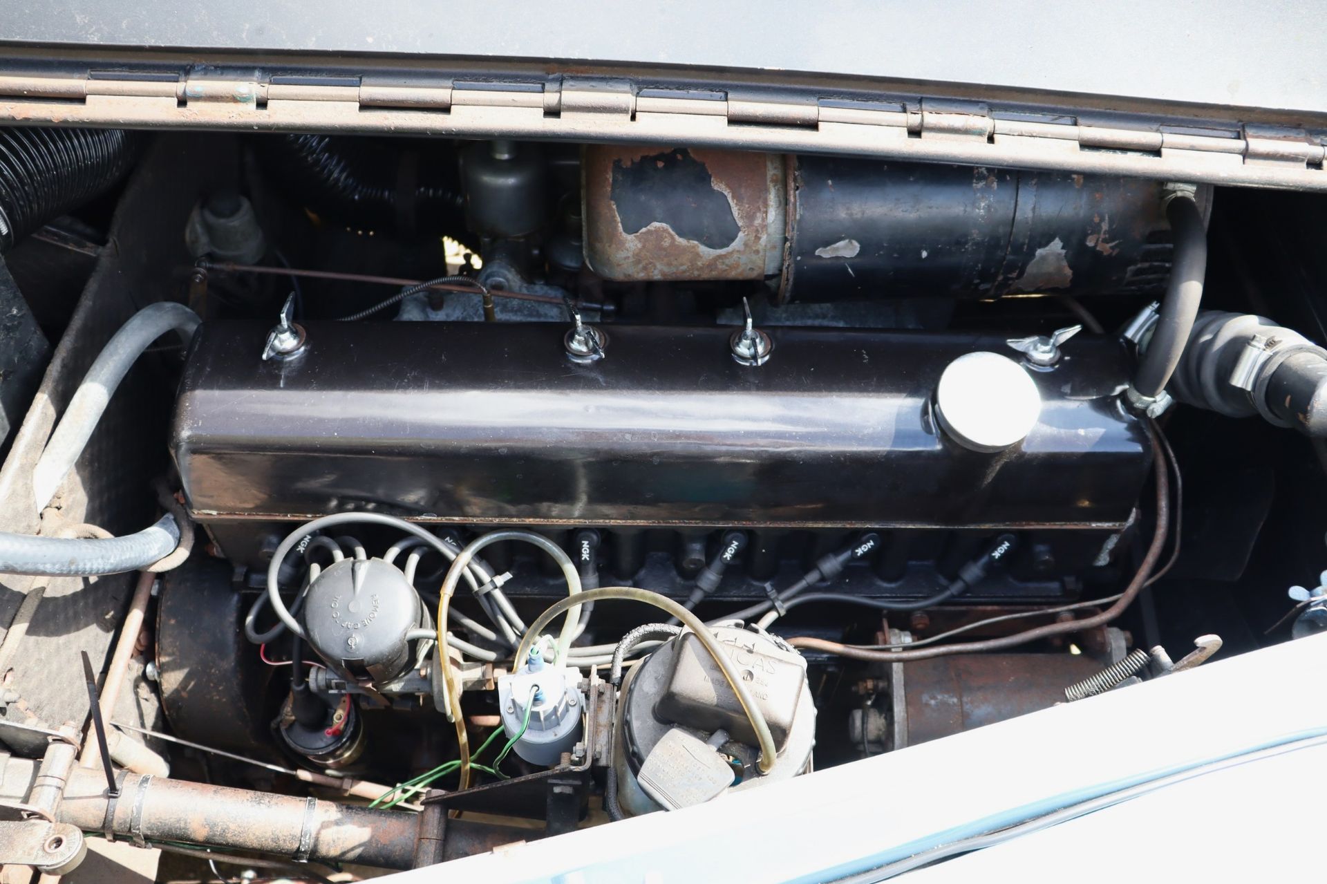 1952 ALVIS TA21 THREE-POSITION DROPHEAD COUPE Registration Number: HUJ 259 Chassis Number: 24489 - Image 23 of 44