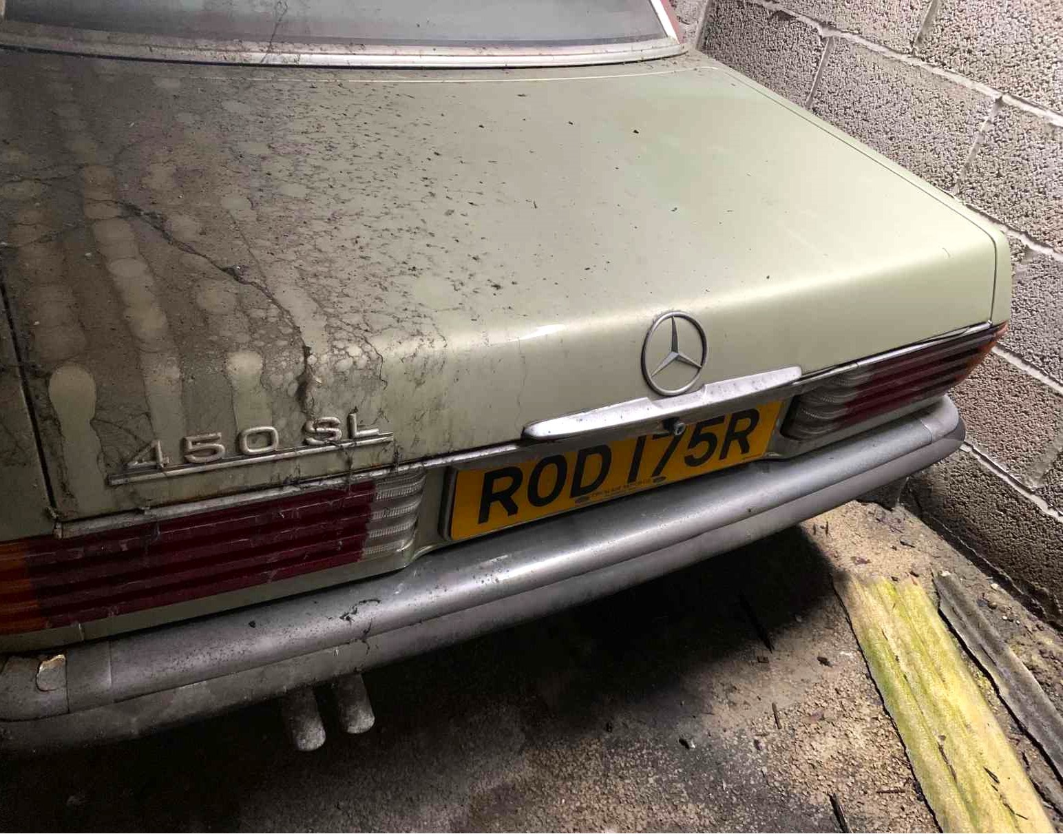 1976 MERCEDES-BENZ 450SL  Registration Number: ROD 175R Chassis Number: 107044-22-065689 Recorded - Image 5 of 11