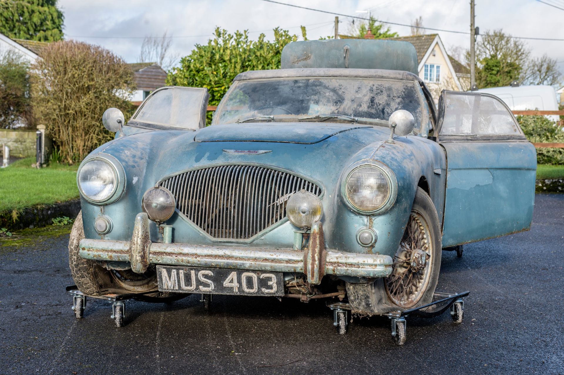 1954 AUSTIN HEALEY 100/4 BN1 Registration Number: MUS 403 Chassis Number: BN1/156426 Recorded - Image 29 of 40