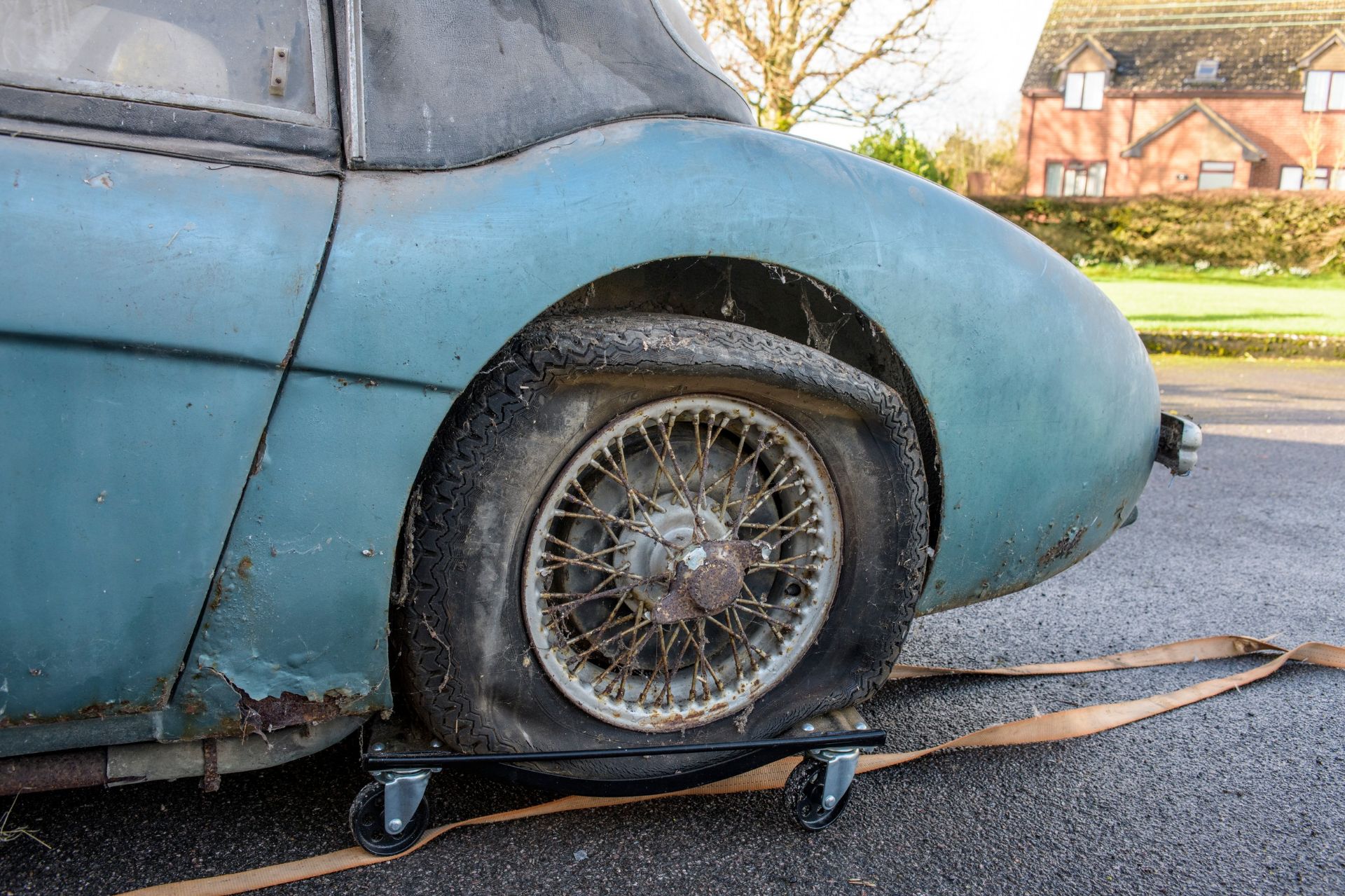 1954 AUSTIN HEALEY 100/4 BN1 Registration Number: MUS 403 Chassis Number: BN1/156426 Recorded - Image 14 of 40