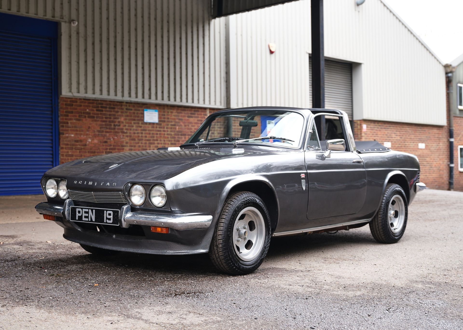 1971 RELIANT SCIMITAR GTE CONVERTIBLE Registration Number: TBA Chassis Number: 452221 Recorded