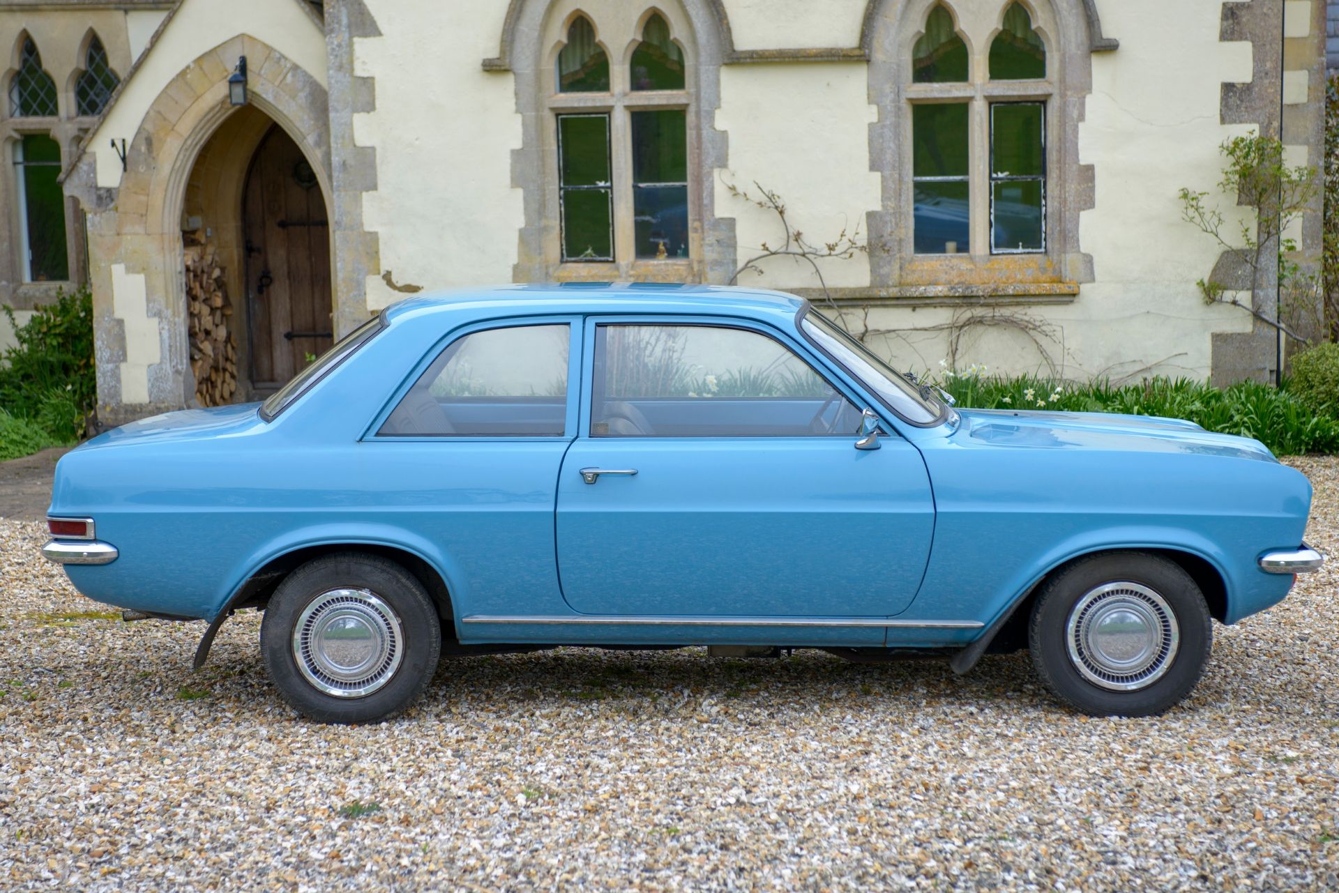 1972 VAUXHALL VIVA HC Registration Number: DOF 481K Chassis Number: 931112E174253 Recorded - Image 12 of 33