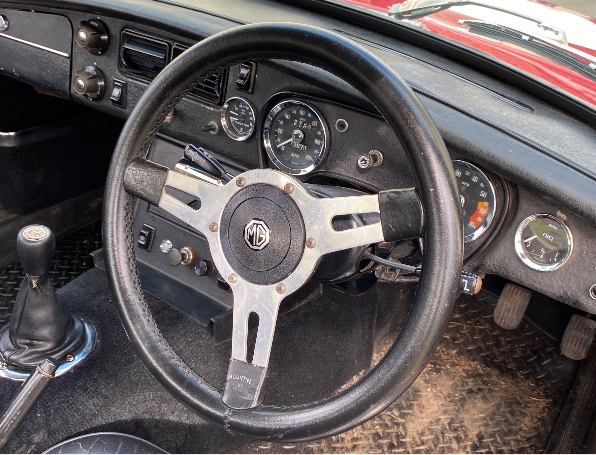 1975 MGB GT COUPE Registration Number: JPH 323N Chassis Number: GHD5-378504G Recorded Mileage: 73, - Image 12 of 17