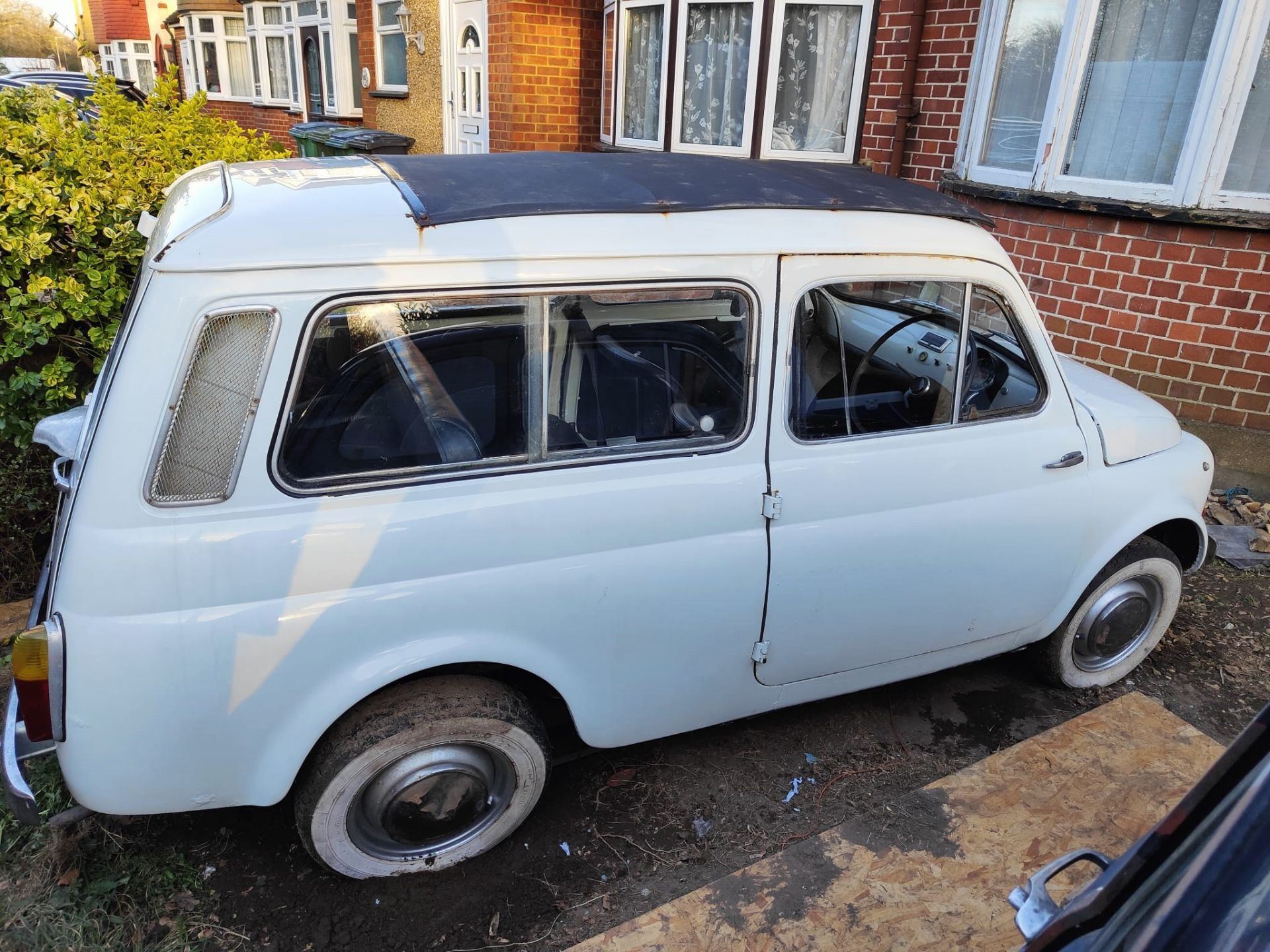 1971 FIAT 500 GIARDINIERA (RHD) Registration Number: KUW 494K Chassis Number: TBA Recorded - Image 3 of 14