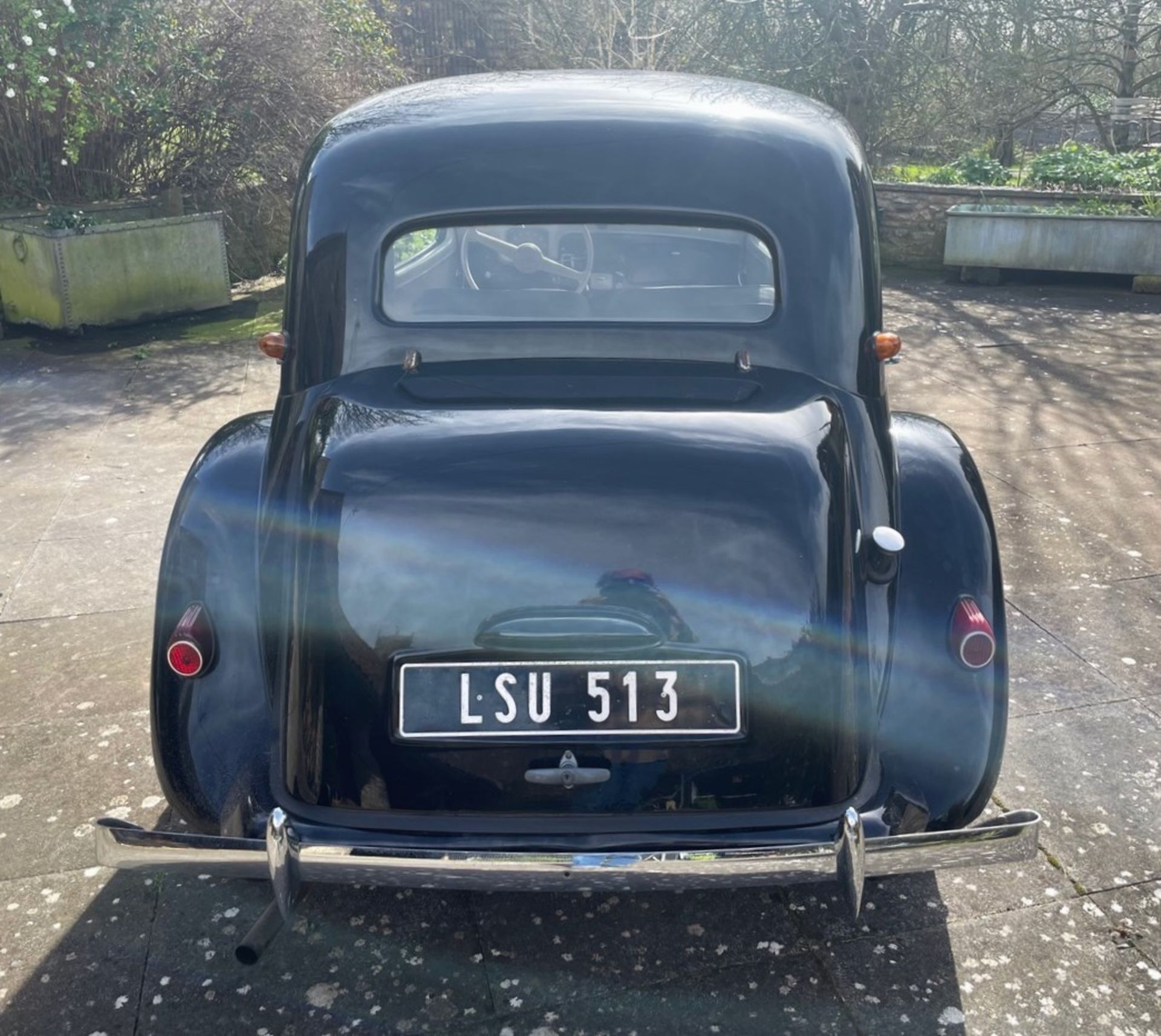 1956 CITROEN TRACTION AVANT 11BL ‘MALLE BOMBE’ Registration Number: LSU 513 Chassis Number: TBA - Image 6 of 14