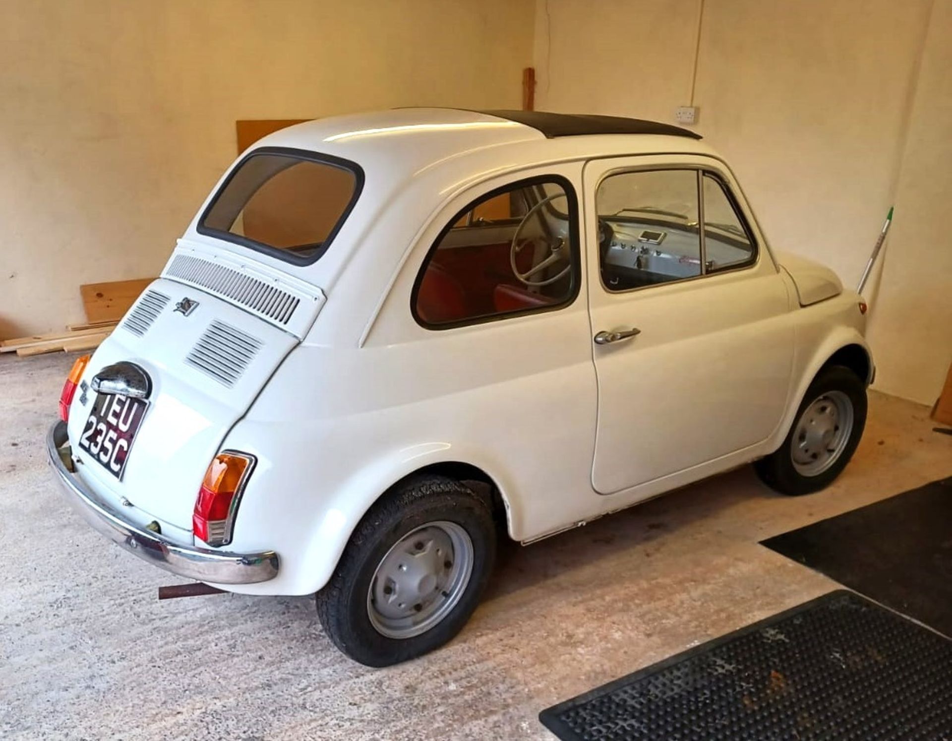 1965 FIAT 500F SALOON Registration Number: TEU 235C Chassis Number: 110F0954214 Recorded Mileage: - Image 5 of 15