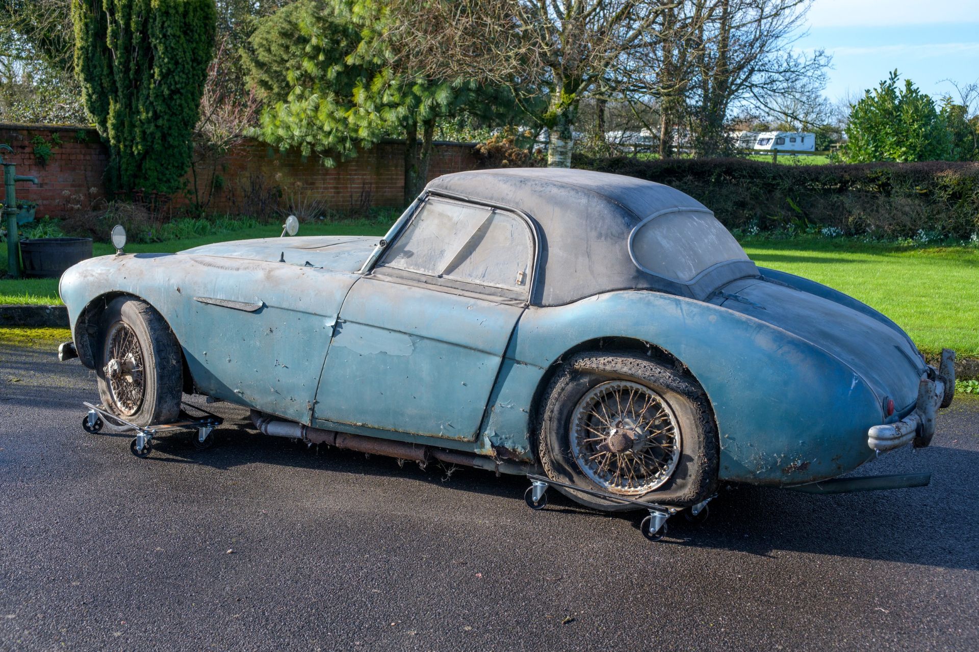 1954 AUSTIN HEALEY 100/4 BN1 Registration Number: MUS 403 Chassis Number: BN1/156426 Recorded - Image 23 of 40