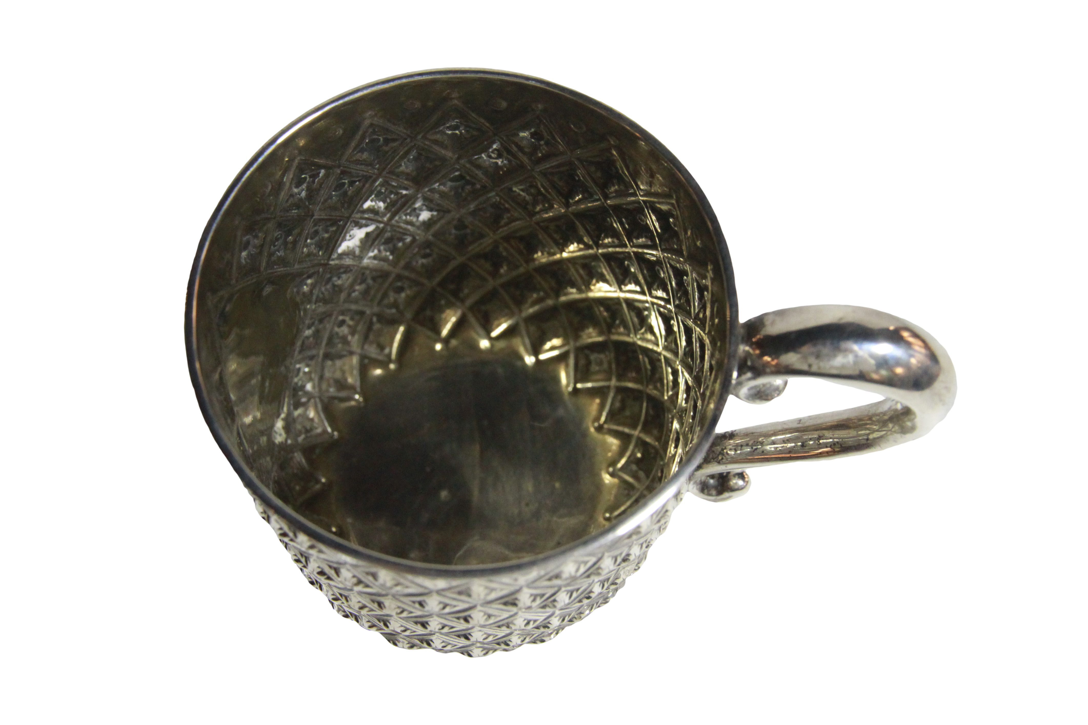 An unusual silver cup/ mug with shaped handle of geometric diamond design, London 1862 - Edward - Image 2 of 6