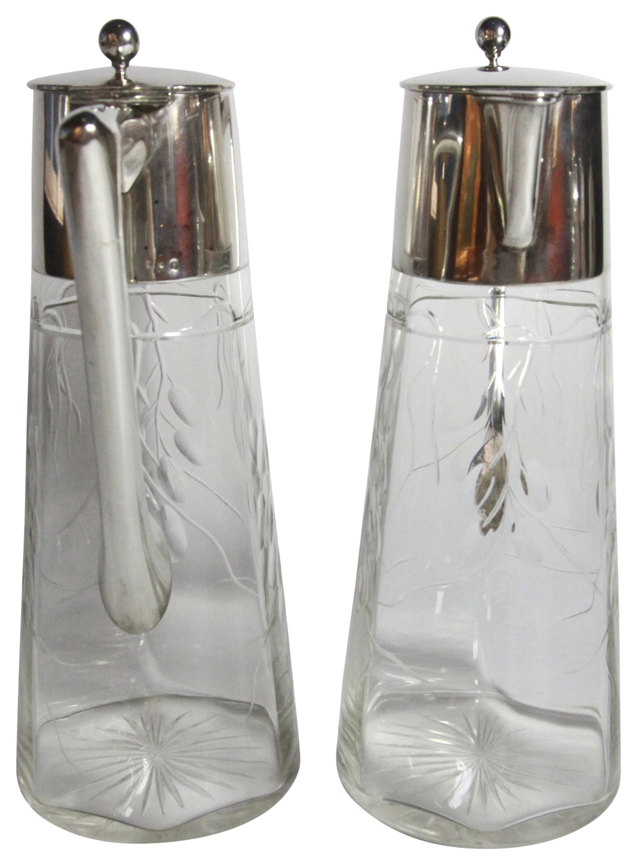 A pair of glass wine decanters with silver handles and lid - Prague 1915. (H: 17cm), PROVENANCE: - Image 4 of 4
