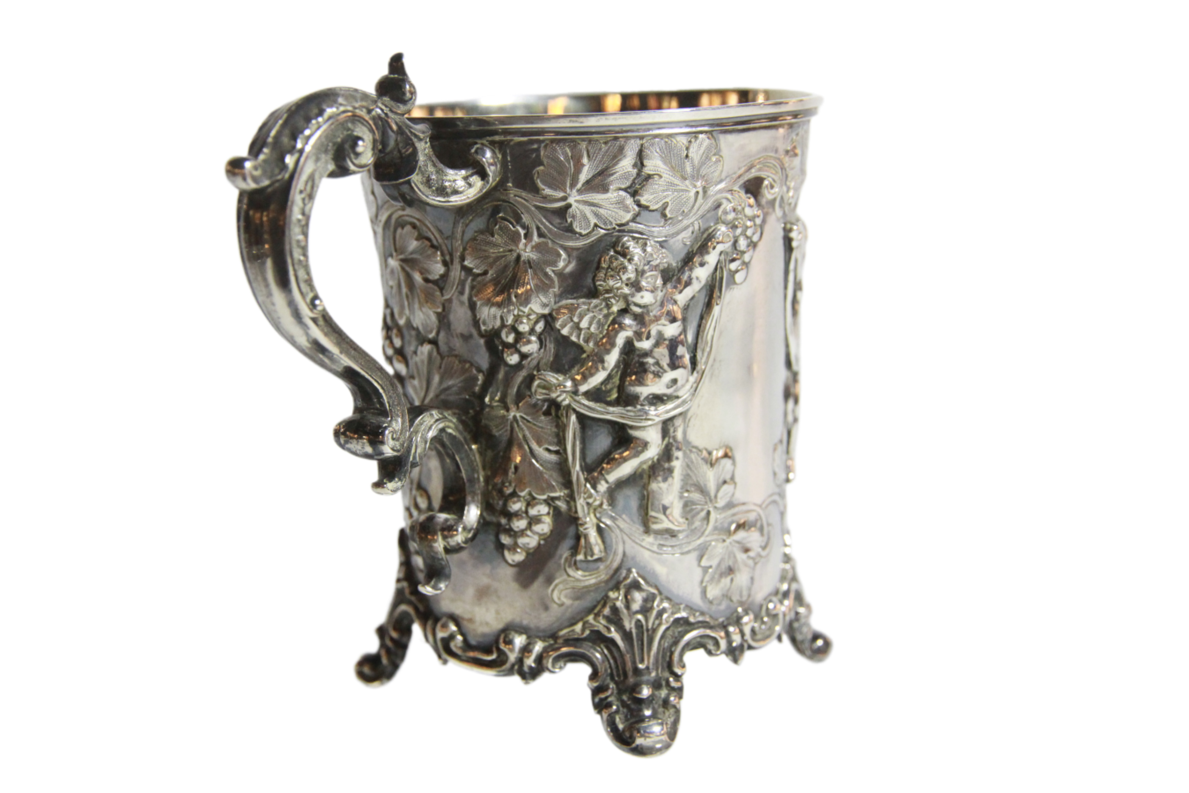 A superb silver beaker/ cup with cherub vine scrolled decoration upon four Roco scrolled feet, - Image 6 of 8