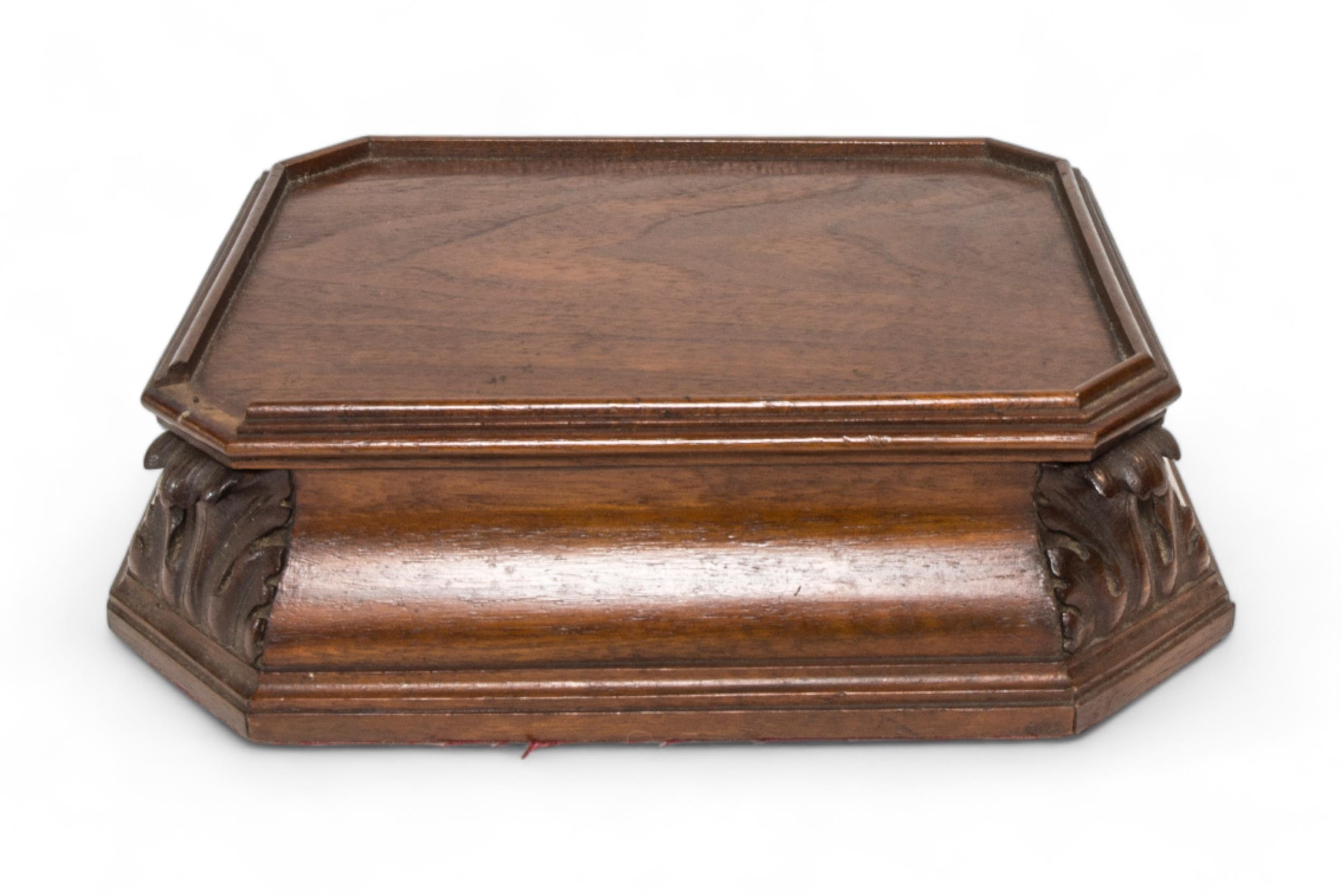 A PAIR OF 19TH CENTURY HEXAGONAL MAHOGANY PLINTHS WITH CIRCULAR TOPS and a small rectangular - Image 3 of 3