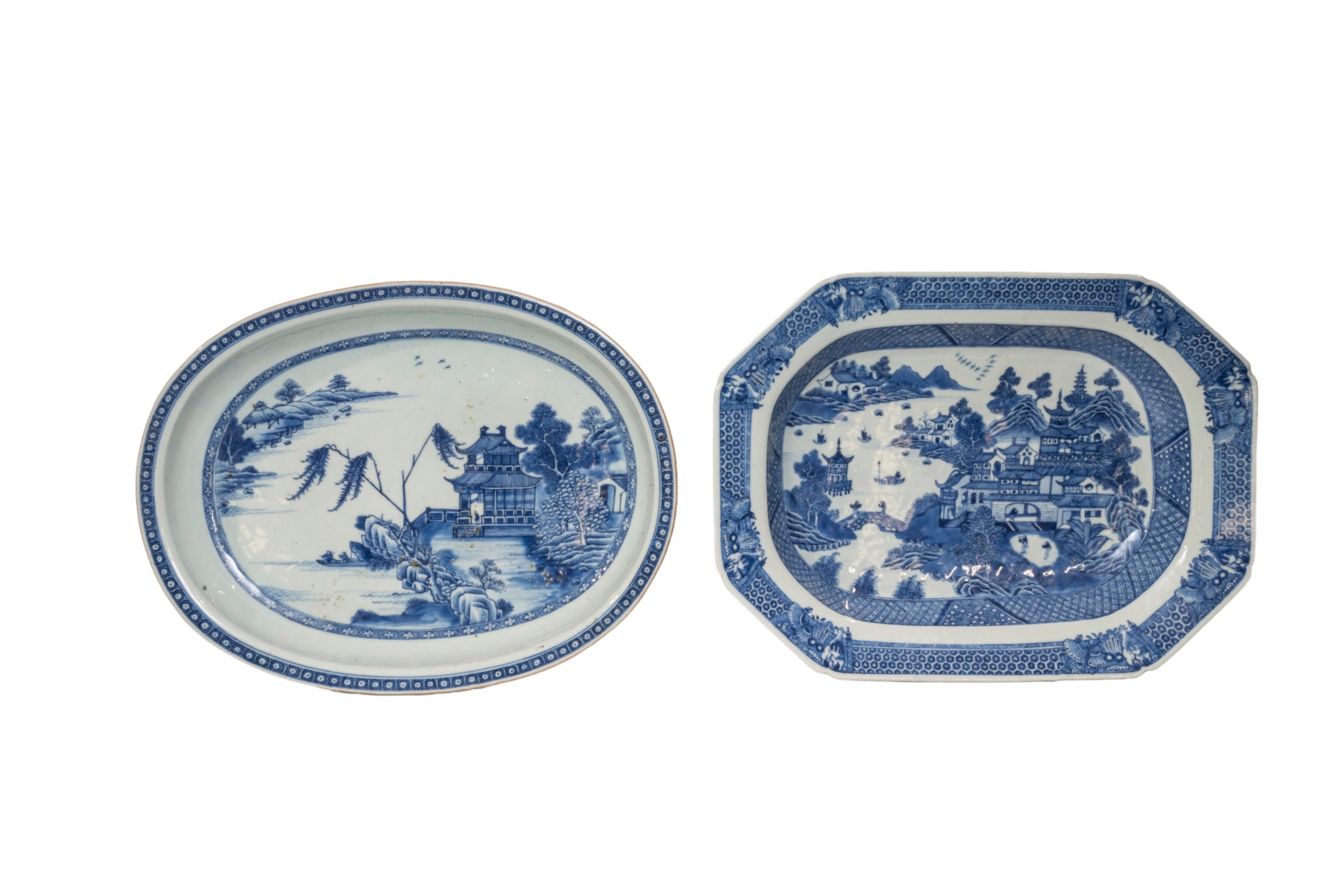 A GROUP OF FIFTEEN CHINESE BLUE AND WHITE SERVING DISHES QING DYNASTY, 18TH CENTURY largestest - Image 3 of 10