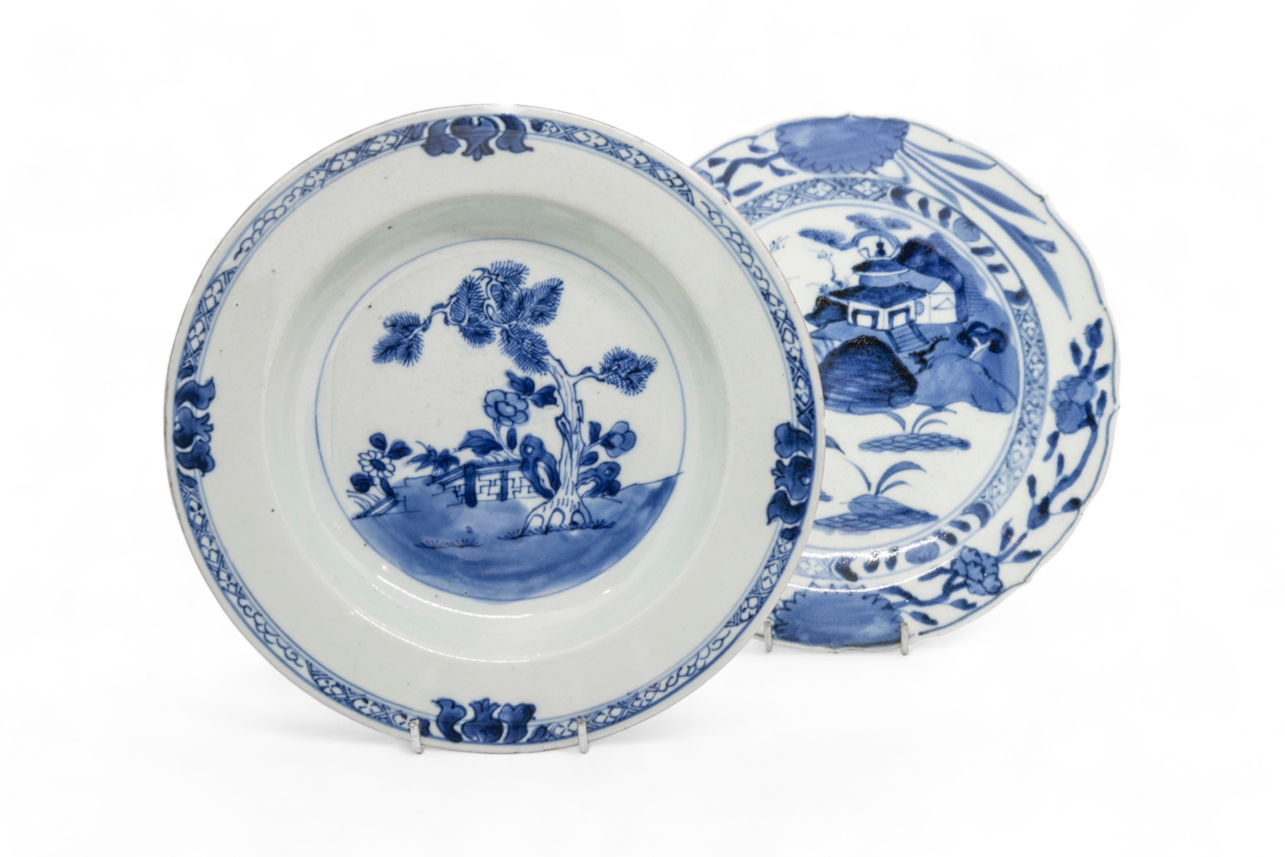A SET OF NINE CHINESE BLUE AND WHITE DISHES QIANLONG PERIOD (1736-1795) 23cm diam; together with A - Image 11 of 13