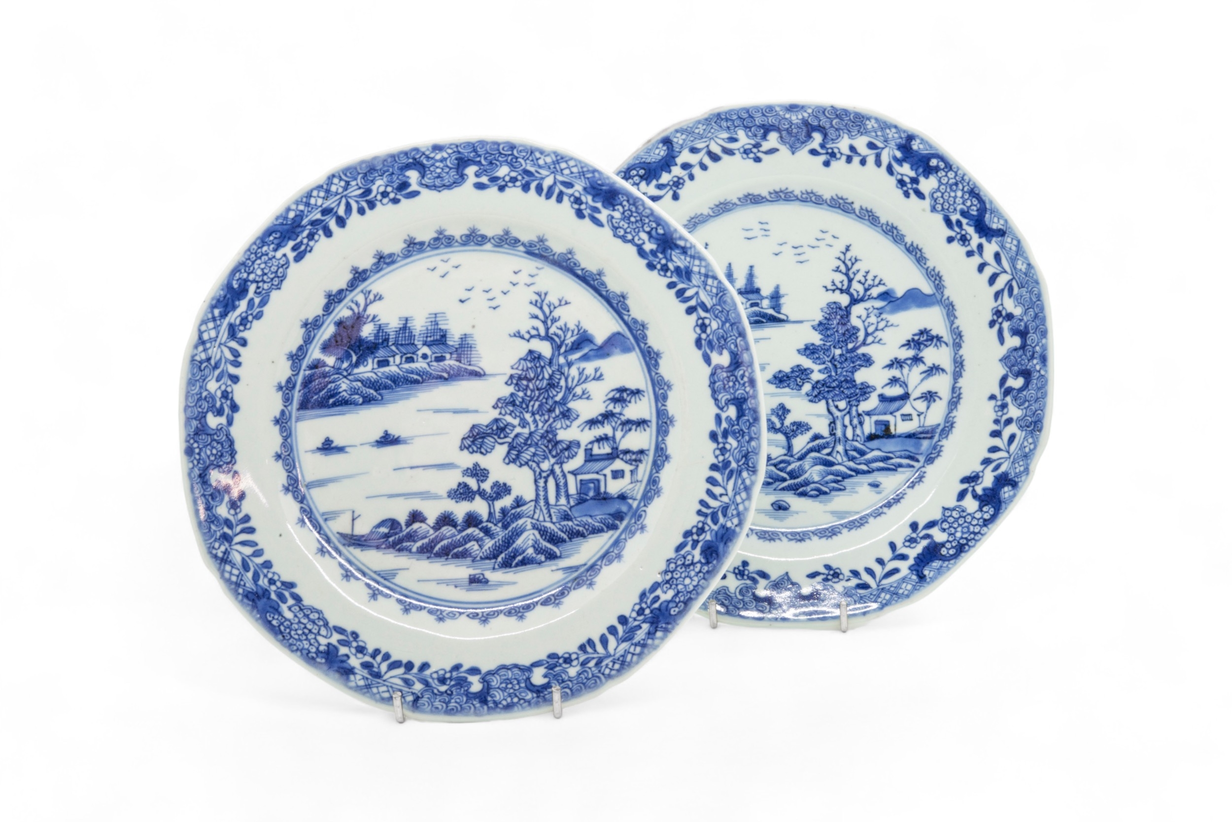 A SET OF NINE CHINESE BLUE AND WHITE DISHES QIANLONG PERIOD (1736-1795) 23cm diam; together with A - Image 10 of 13