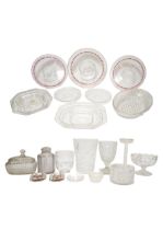A MIXED GROUP OF VINTAGE GLASS WARE, MOSTLY LATE 19TH / EARLY 20TH CENTURY, mostly cut glass wares