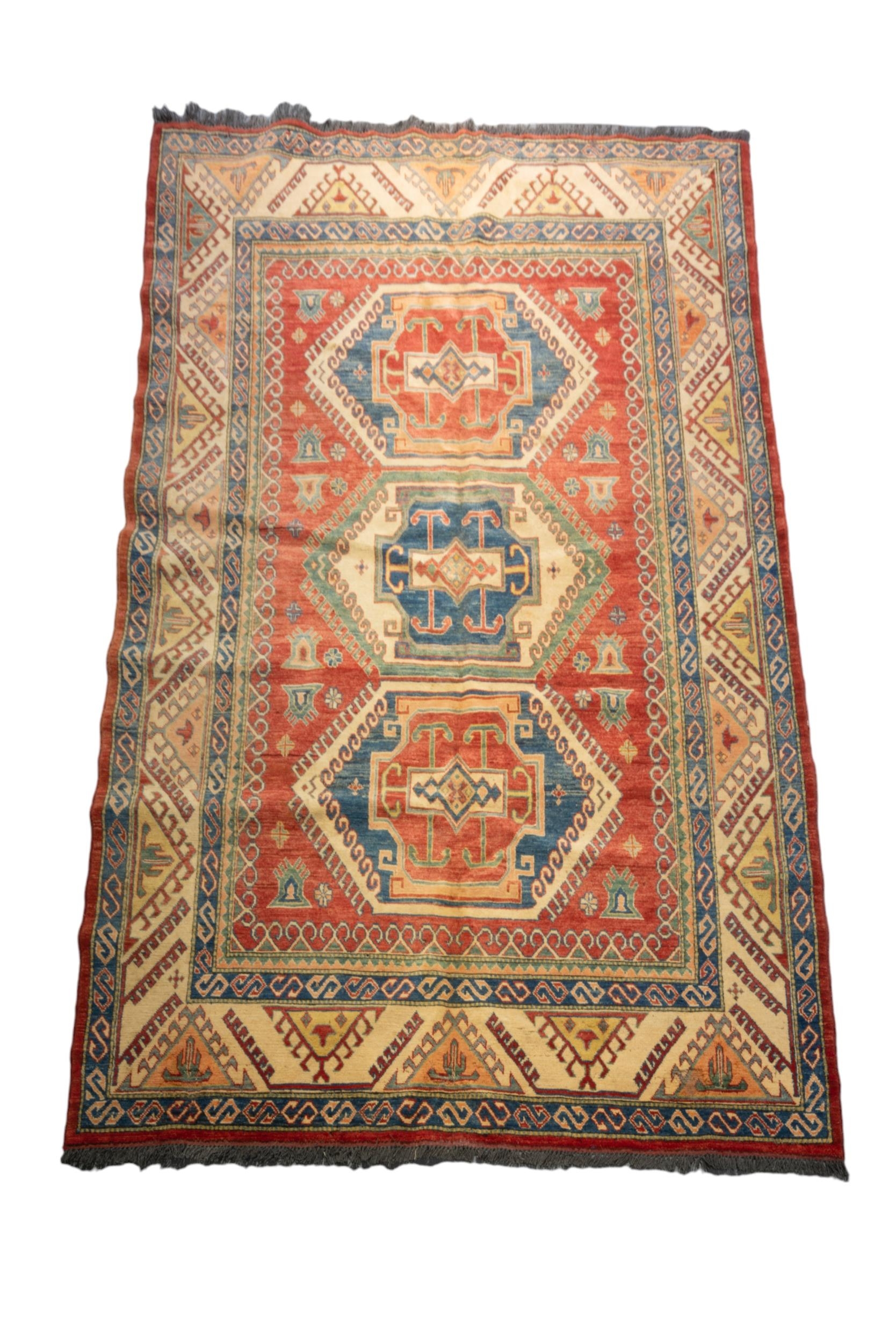 A HAND KNOTTED PERSIAN RUG, MID-LATE 20TH CENTURY, probably Kazhak, small area of damage 332 x 200 - Image 4 of 6