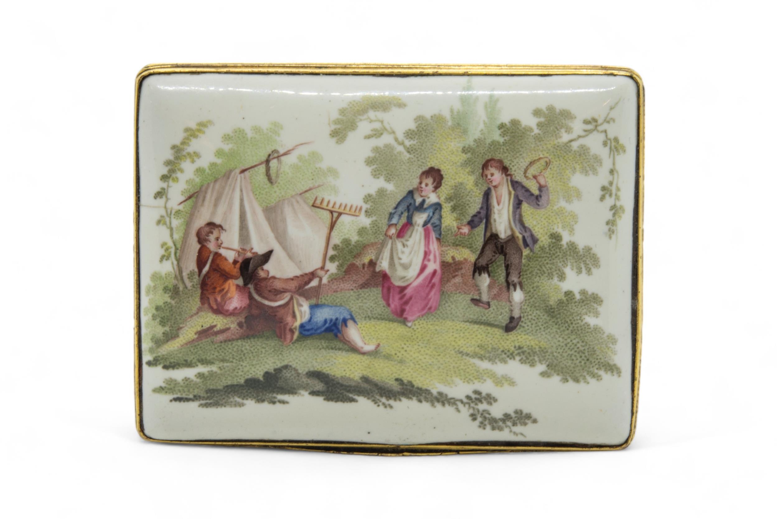 AN ENAMEL TABLE SNUFF BOX Mid 18th century, with female portrait to the interior, 8.5cms - Image 2 of 5