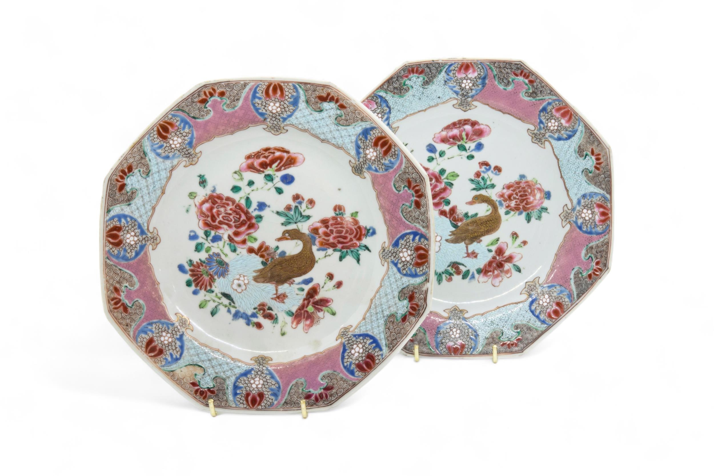 A GROUP OF FOURTEEN CHINESE EXPORT DISHES QING DYNASTY, 18TH CENTURY 22cm - 23cm diam approx - Image 3 of 8