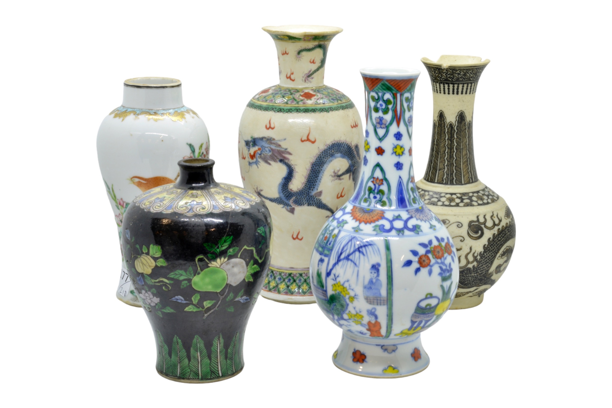 A GROUP OF FIVE CHINESE PORCELAIN VASES 19TH / 20TH CENTURY tallest, 22cm high, 15cm high