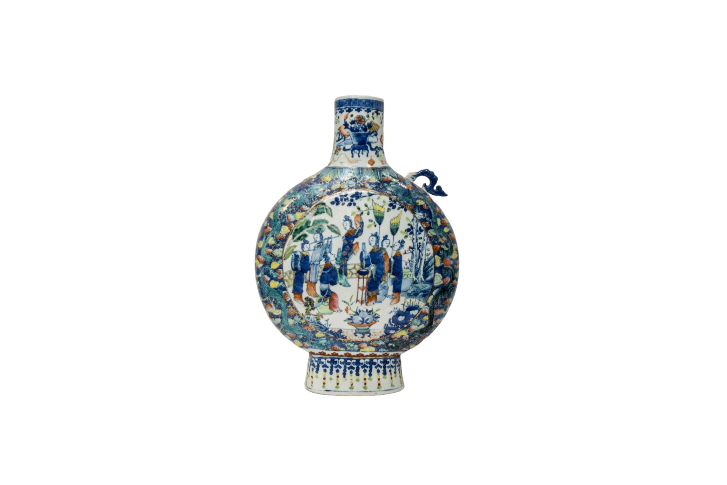 A GROUP OF FIVE CHINESE PORCELAIN VASES QING DYNASTY, 19TH CENTURY largest, 52cm high, smallest 32cm - Image 5 of 5