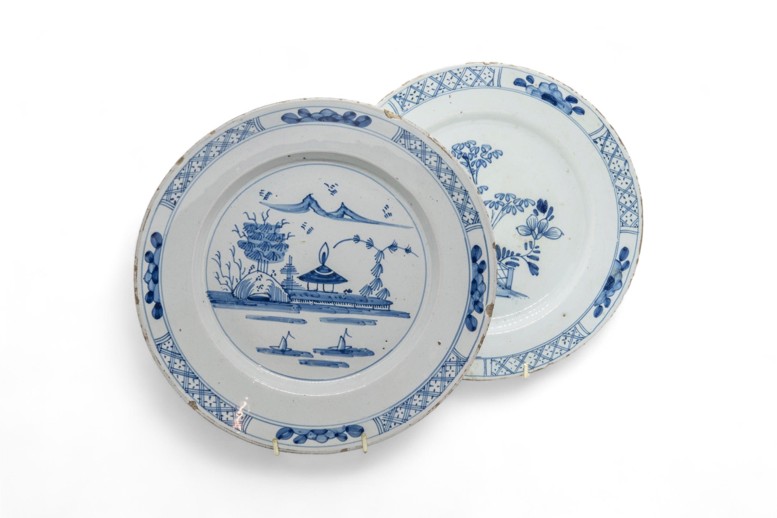 A LATE 17TH / 18TH CENTURY LOBED FAIENCE DISH Together with seven 18th century delft plates, 25cms - Image 2 of 6