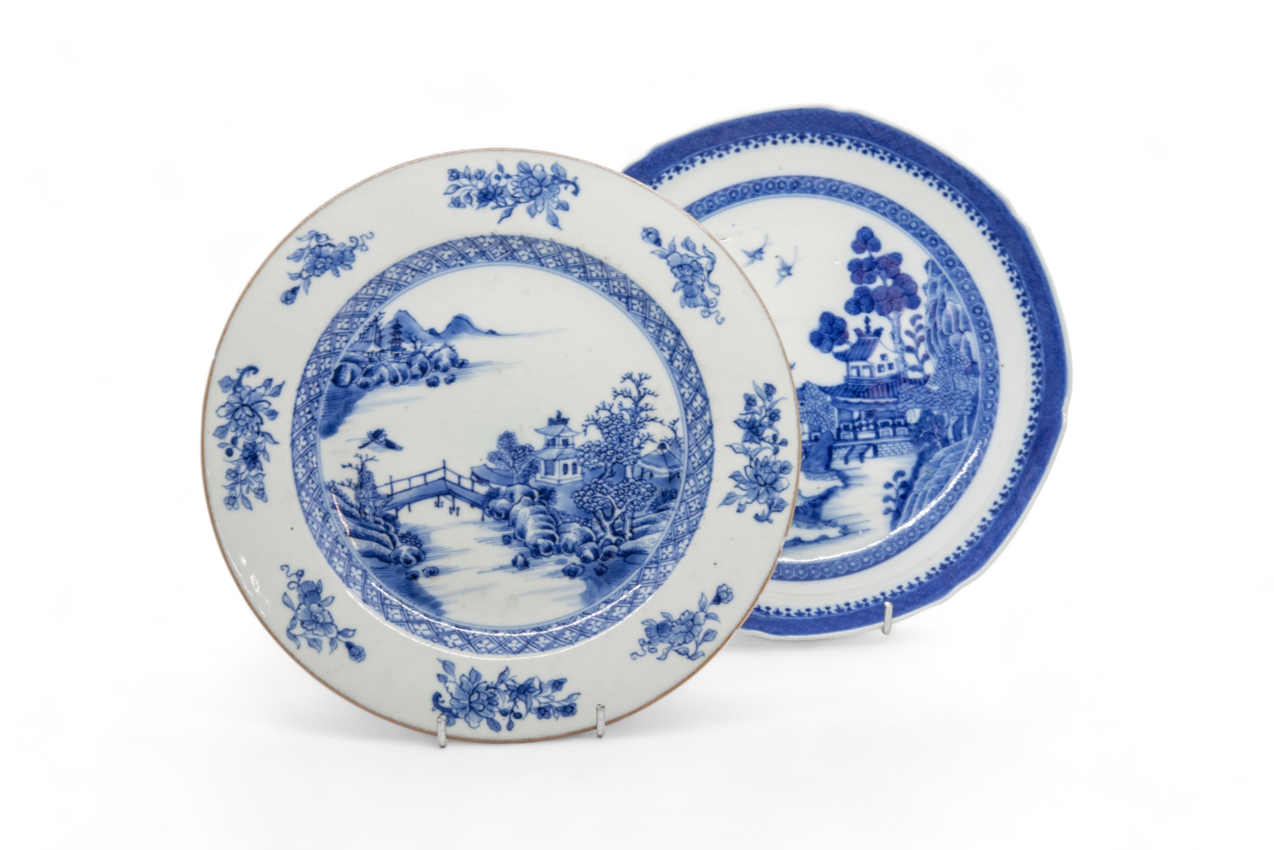 A SET OF NINE CHINESE BLUE AND WHITE DISHES QIANLONG PERIOD (1736-1795) 23cm diam; together with A - Image 9 of 13