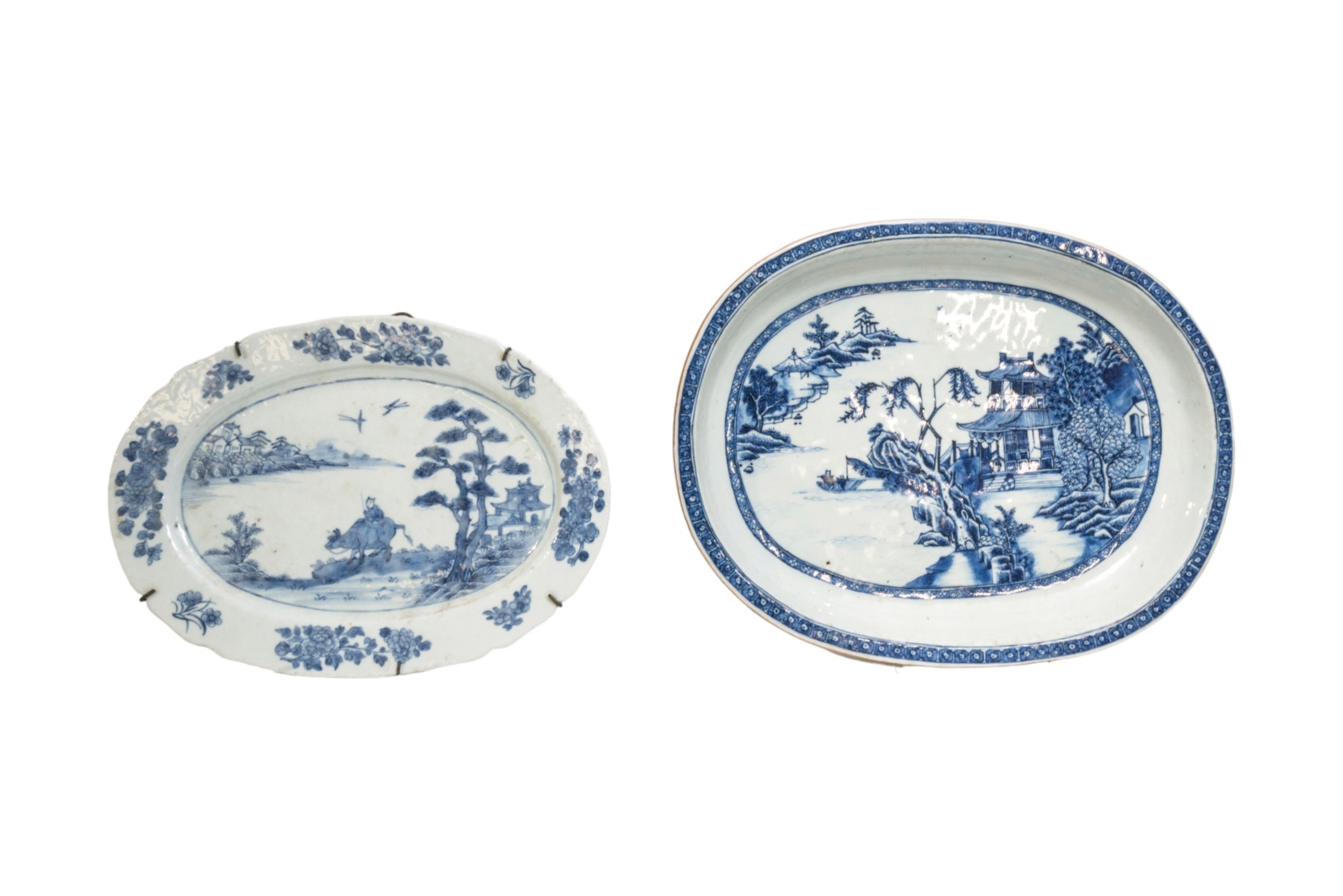 A GROUP OF FIFTEEN CHINESE BLUE AND WHITE SERVING DISHES QING DYNASTY, 18TH CENTURY largestest - Image 9 of 10