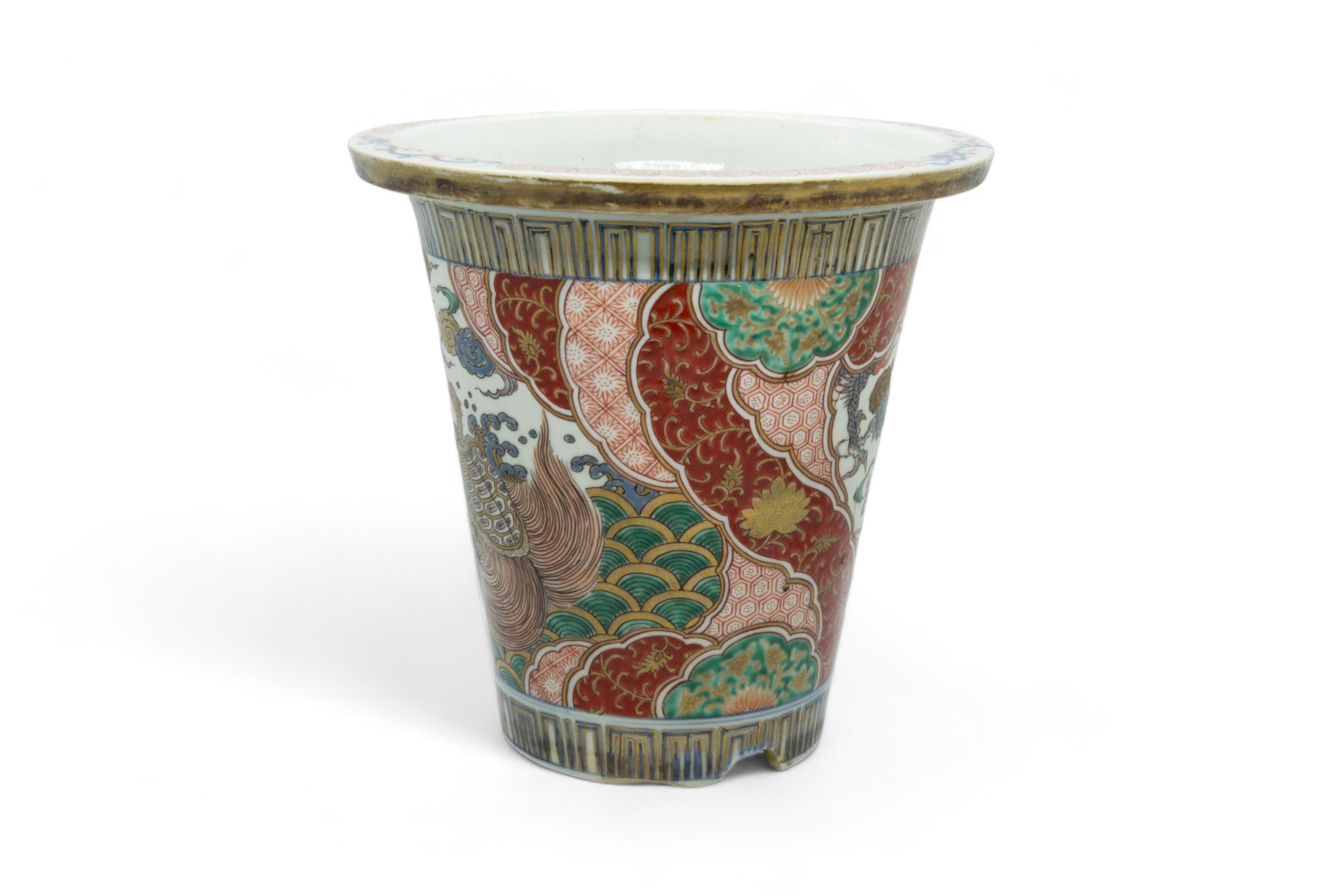 A GROUP OF FOUR JAPANESE IMARI BOWLS LATE EDO / MEIJI PERIOD largest 27.5cm diam, smallest, 28cm - Image 6 of 8