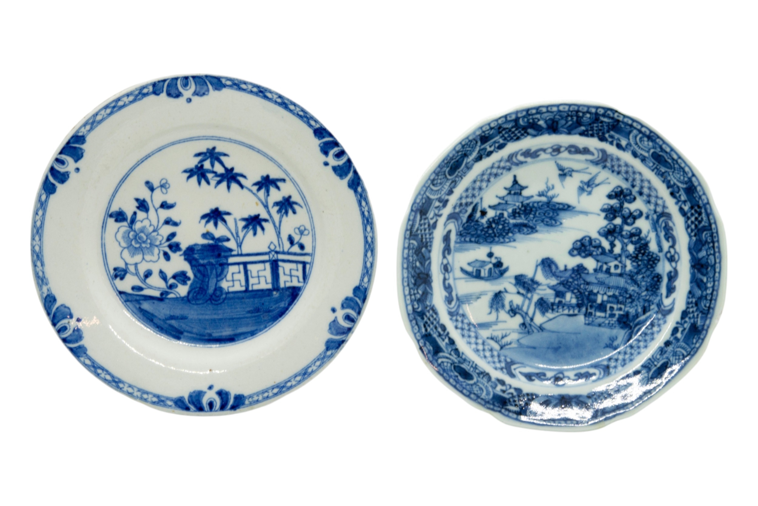 A PAIR OF CHINESE BLUE AND WHITE DISHES QING DYNASTY, 18TH CENTURY 26cm diam; together with A - Image 4 of 5