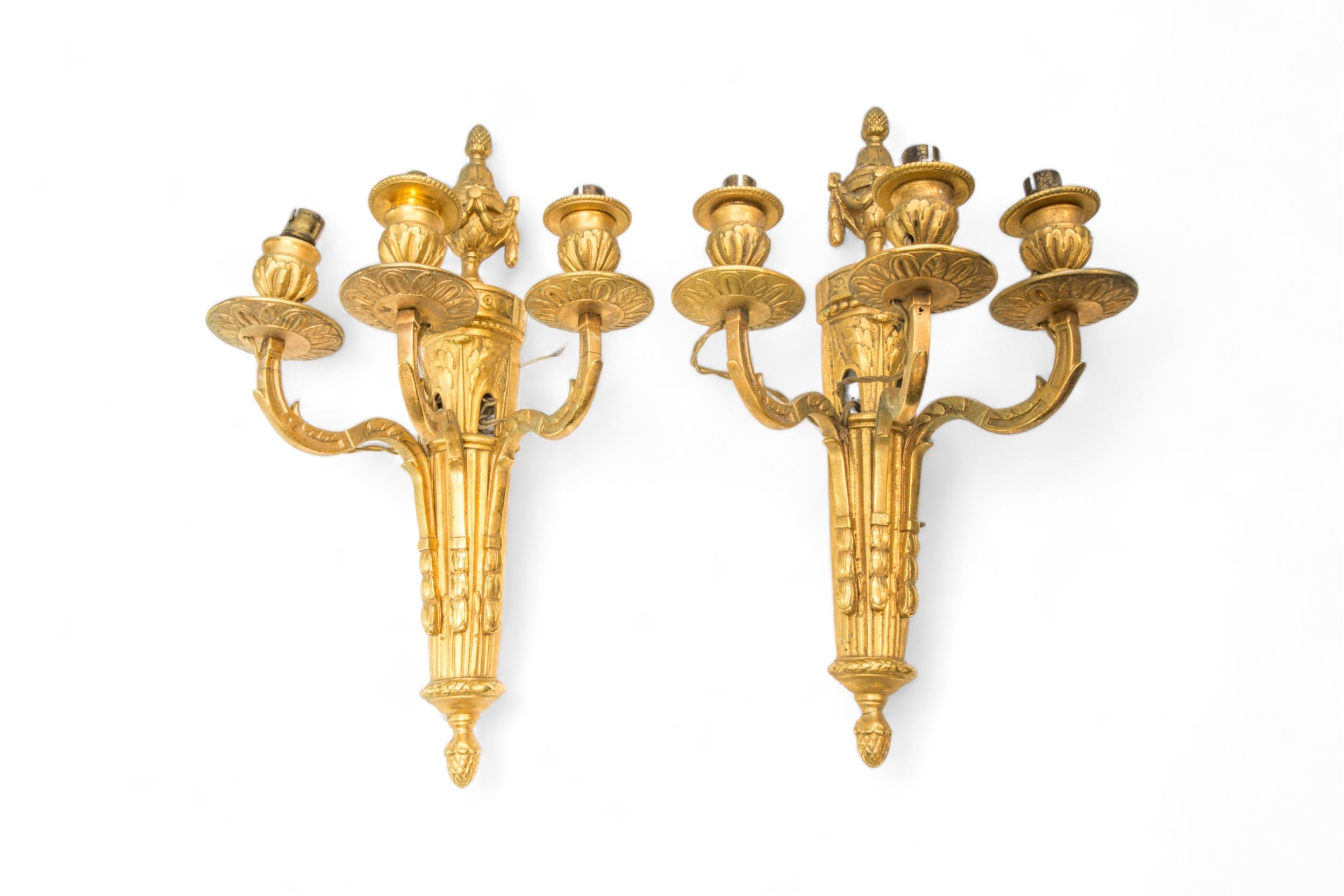 A PAIR OF GEORGIAN STYLE GILT BRASS WALL LIGHT SCONCES, a pair of French Empire style sconces, ( - Image 10 of 10