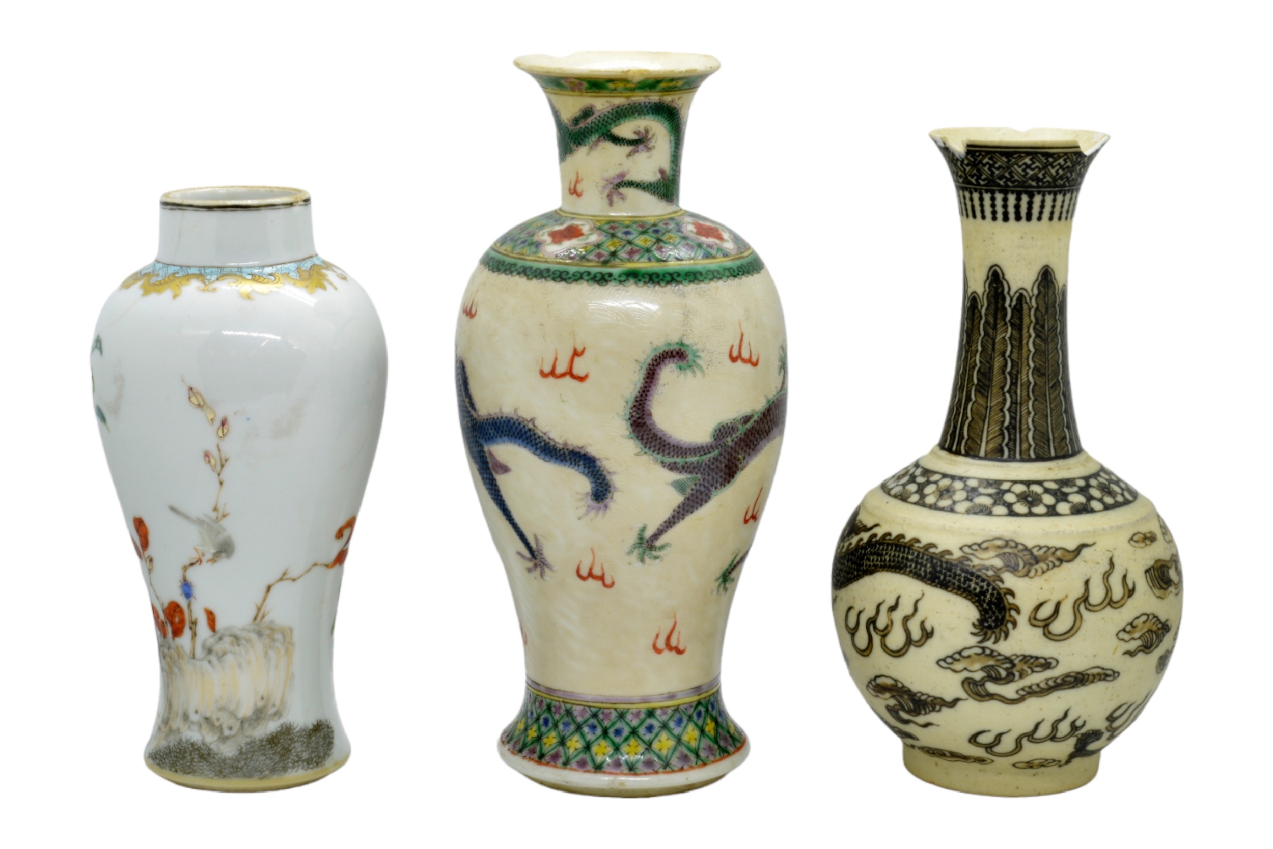 A GROUP OF FIVE CHINESE PORCELAIN VASES 19TH / 20TH CENTURY tallest, 22cm high, 15cm high - Image 3 of 3