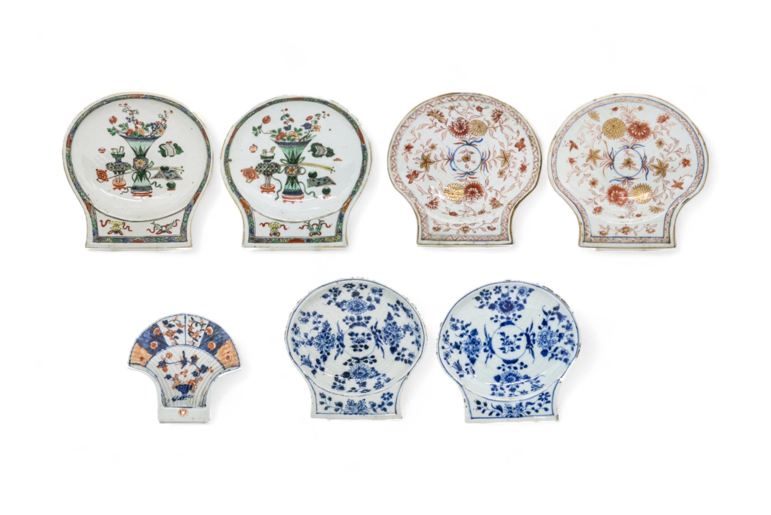 THREE PAIRS OF CHINESE EXPORT SHELL-FORM DISHES QING DYNASTY, 18TH CENTURY together with a single