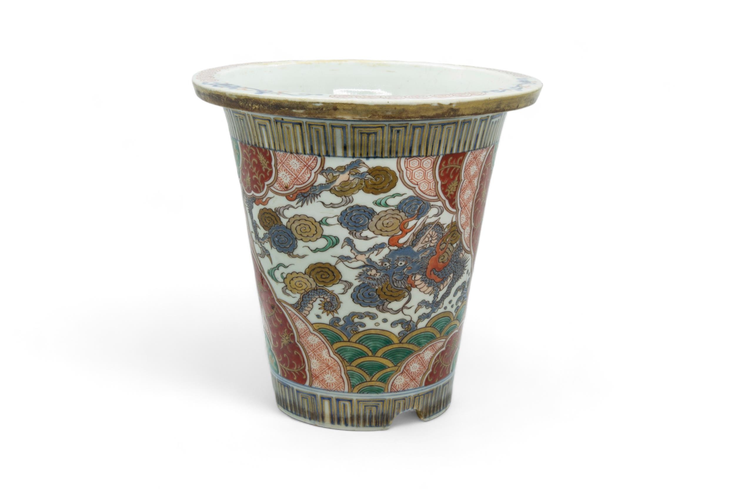 A GROUP OF FOUR JAPANESE IMARI BOWLS LATE EDO / MEIJI PERIOD largest 27.5cm diam, smallest, 28cm - Image 5 of 8