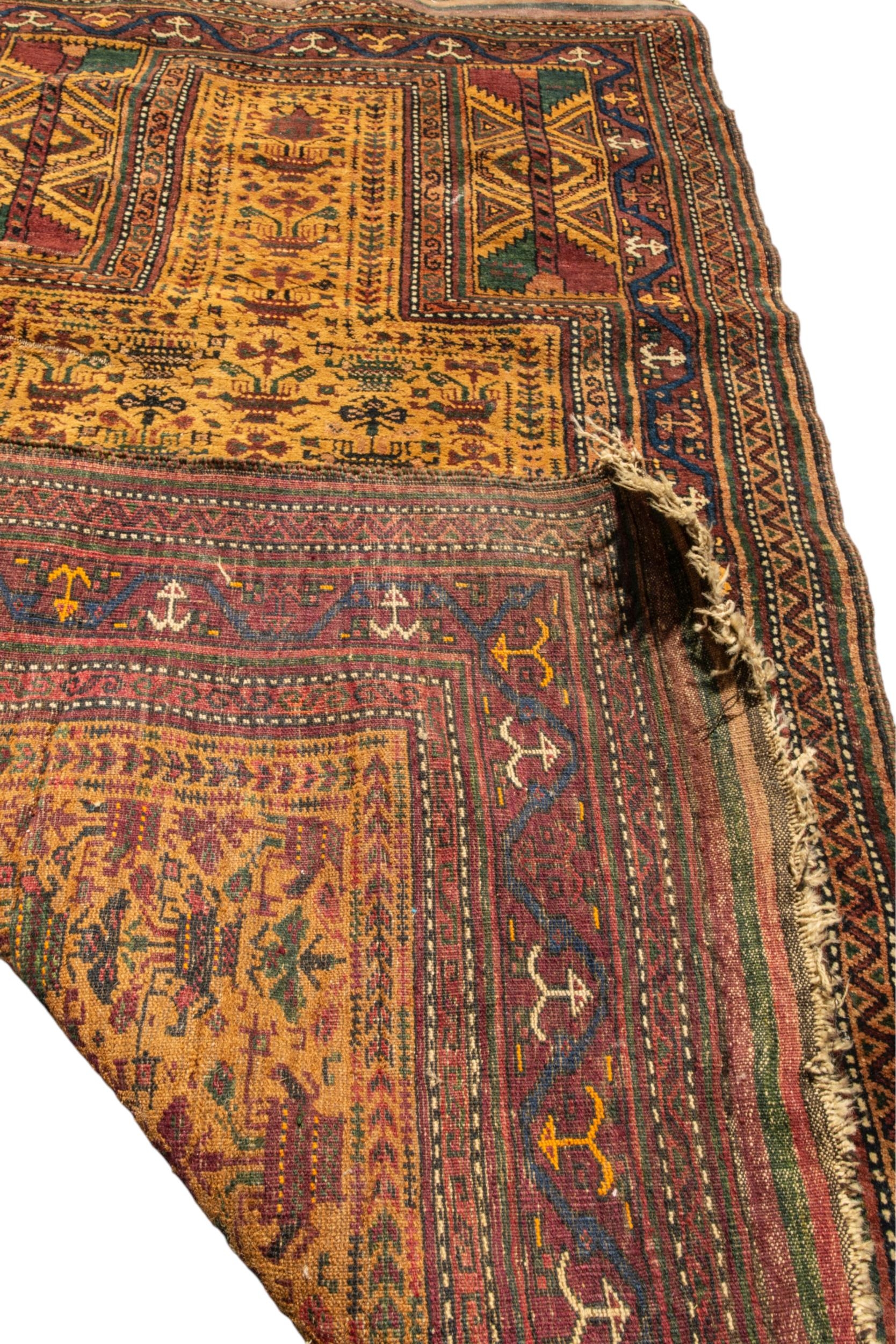 A HAND KNOTTED PERSIAN WOOL BELOUCH PRAYER RUG, LATE 19TH / EARLY 20TH CENTURY, with flat weave - Bild 2 aus 2