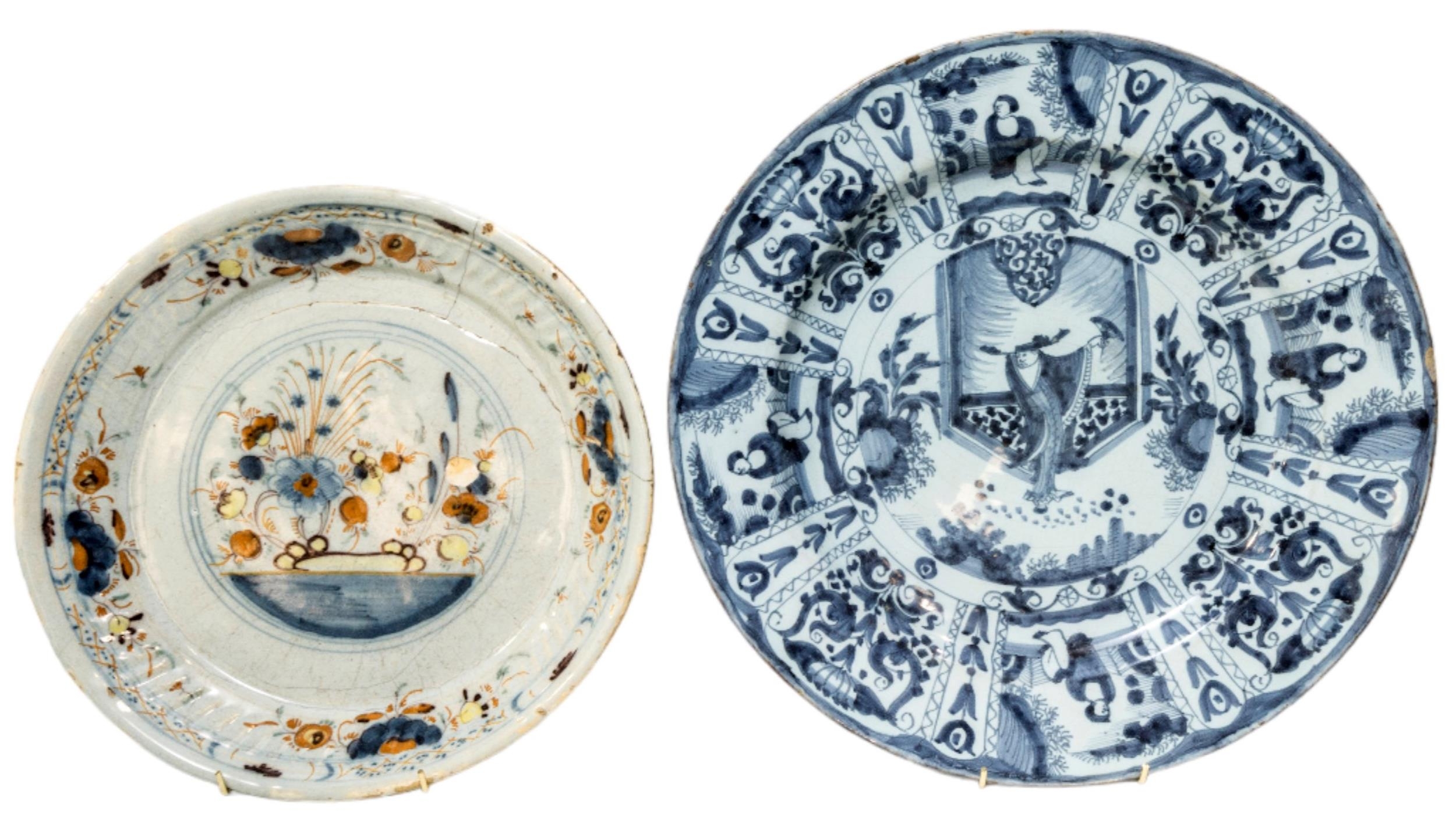 A MIXED GROUP OF FOUR DUTCH DELFT DISHES, 17TH/18TH CENTURY, the lot includes a polychrome dish - Image 2 of 3