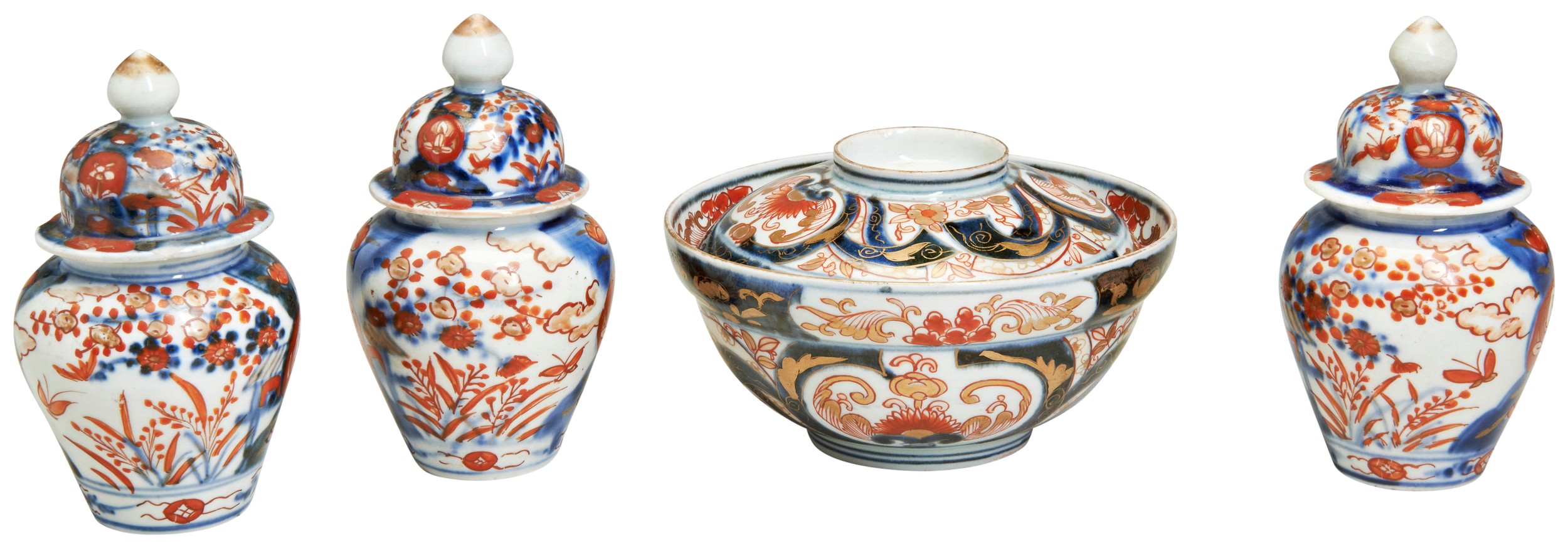 A GROUP OF JAPANESE IMARI WARES MEIJI PERIOD (1868-1912) comprising three covered jarlets, a bowl
