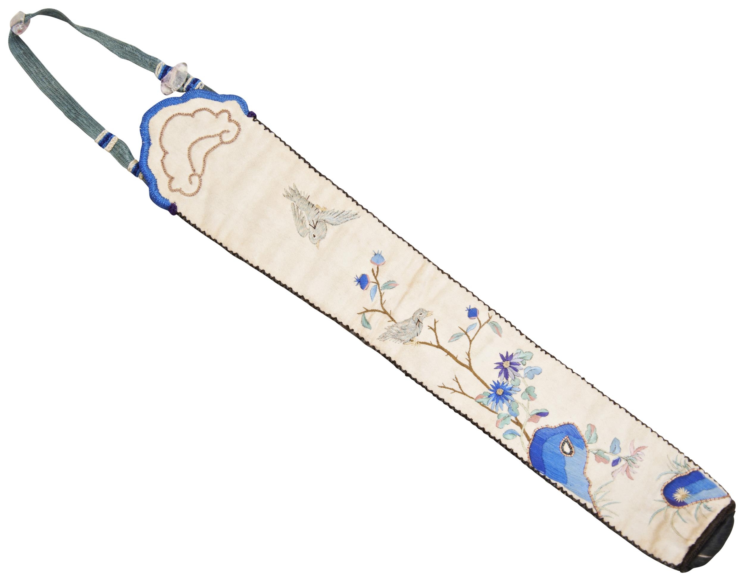 A CREAM EMBROIDERED SILK FAN CASE LATE QING DYNASTY 清 刺绣扇套一件 embroidered in twisted satin stitch