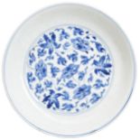 A BLUE AND WHITE 'PEONY' DISH CHENGHUA SIX CHARACTER MARK, KANGXI PERIOD (1662-1722) painted in