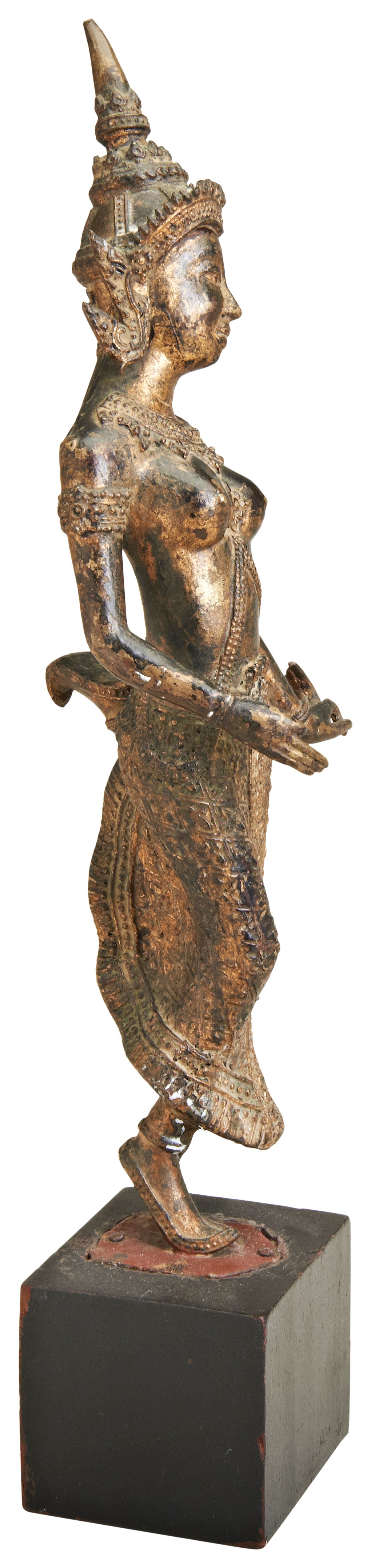 A GILT-BRONZE FIGURE OF A KHON DANCER THAILAND, LATE 19TH / EARLY 20TH CENTURY on a later wood stand - Image 2 of 3